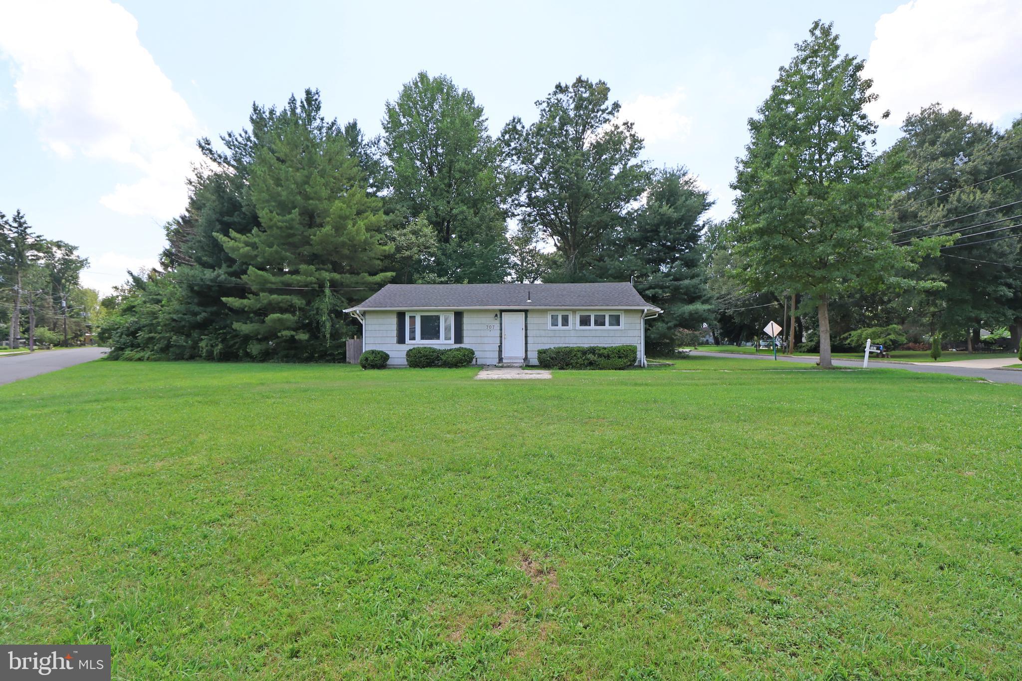 707 BEECHWOOD AVENUE