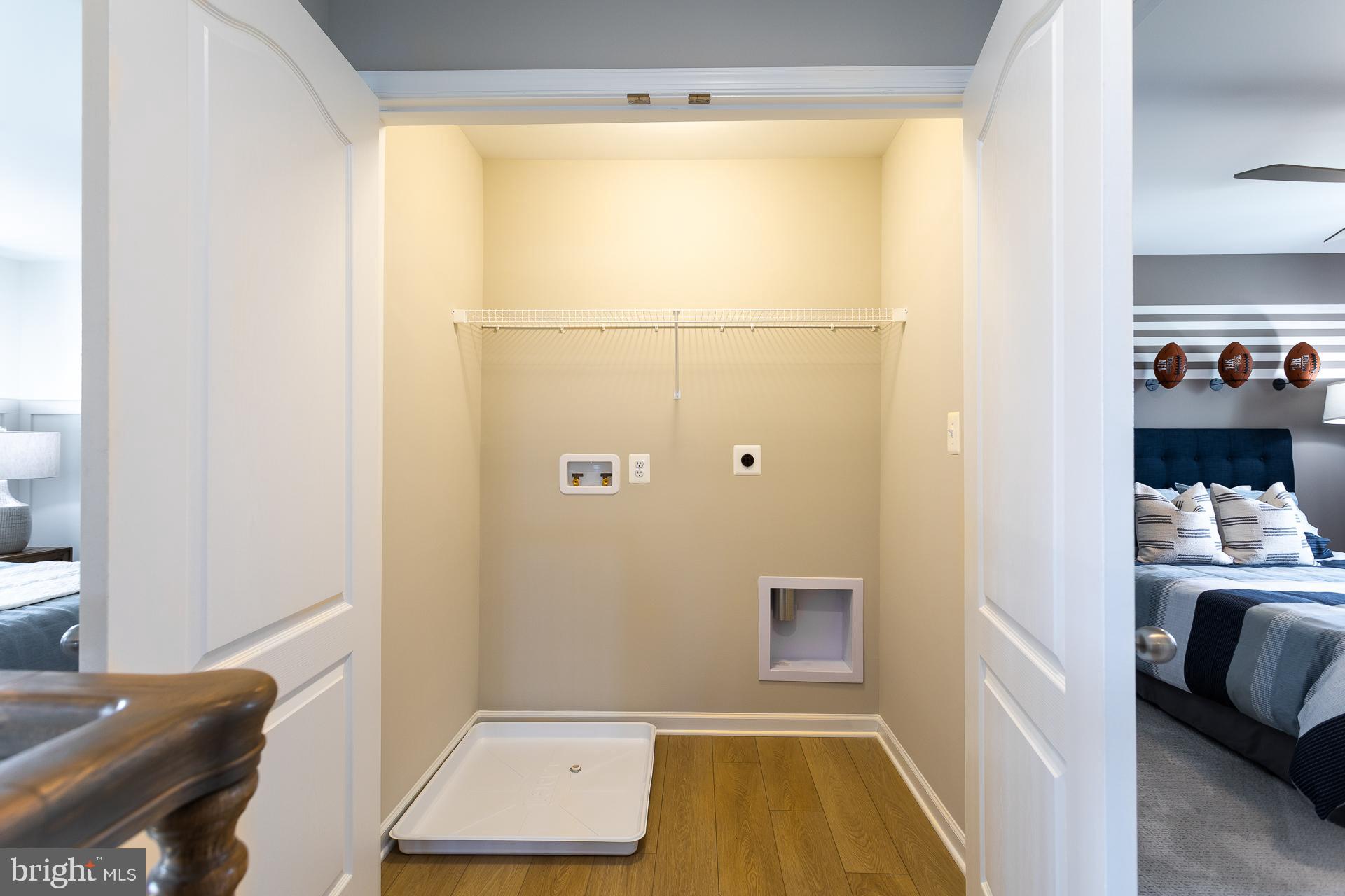 MARTINSBURG STATION - Residential