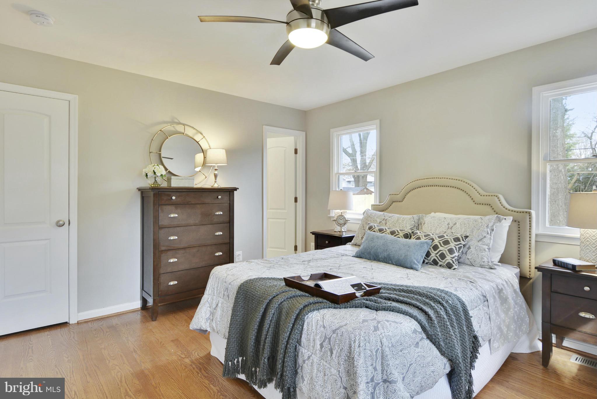 COLLINGWOOD MANOR - Residential