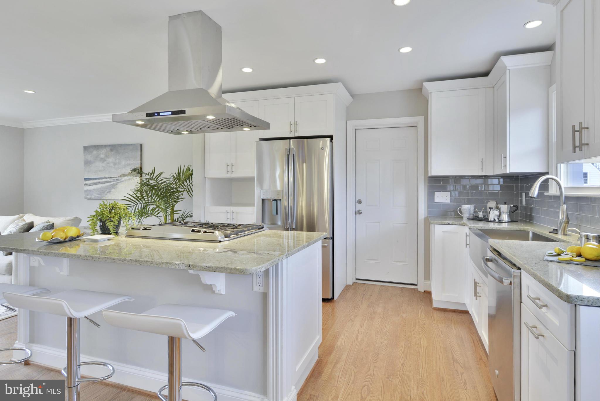 COLLINGWOOD MANOR - Residential