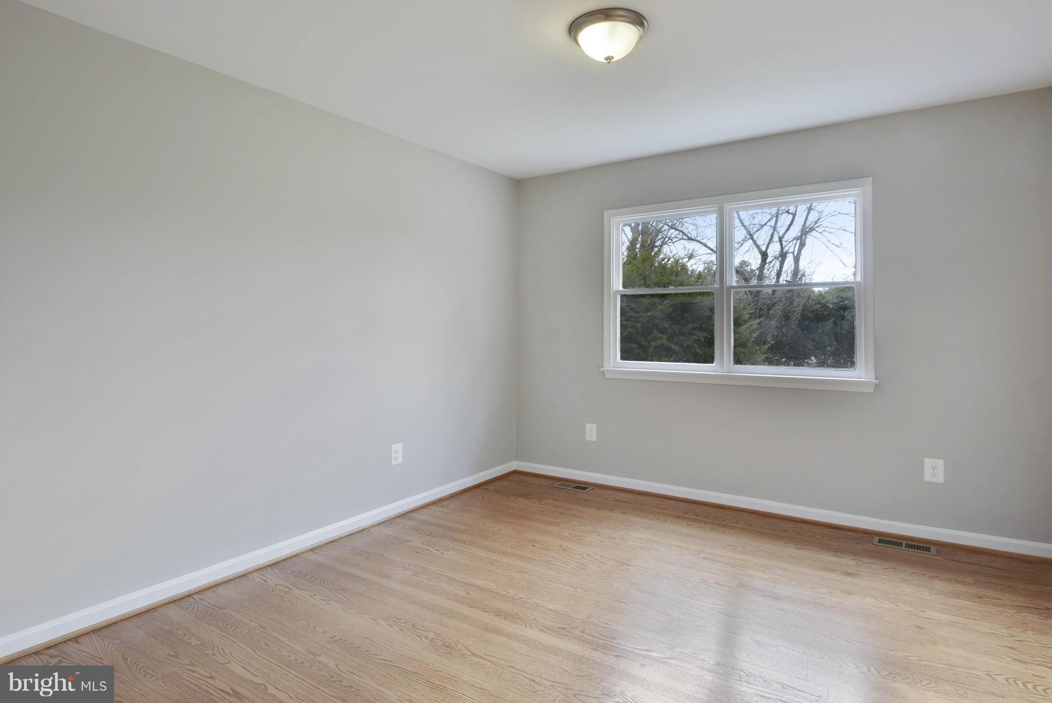 COLLINGWOOD MANOR - Residential