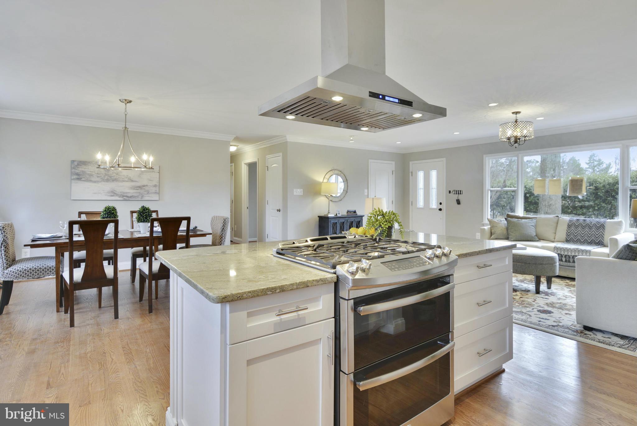 COLLINGWOOD MANOR - Residential