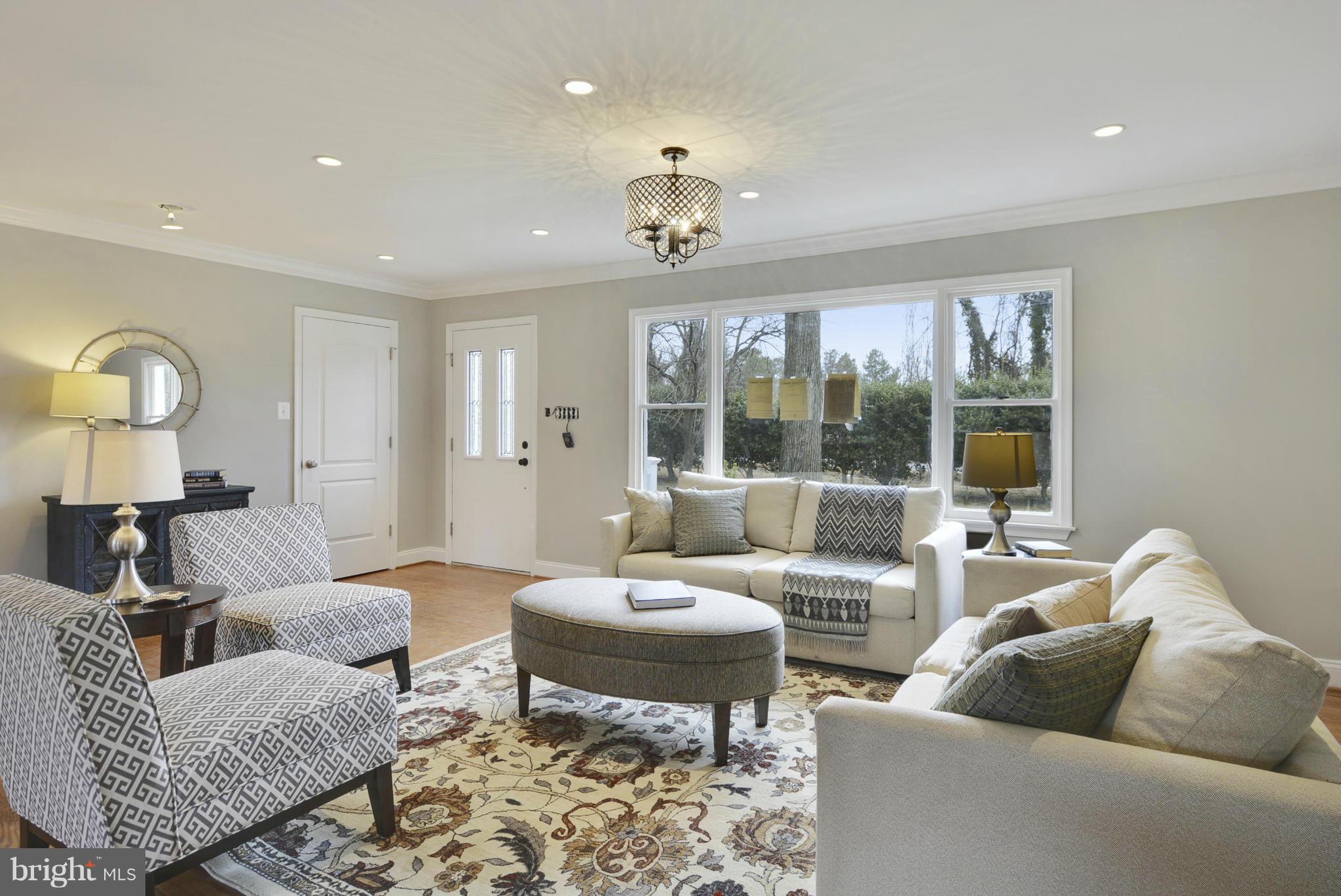 COLLINGWOOD MANOR - Residential