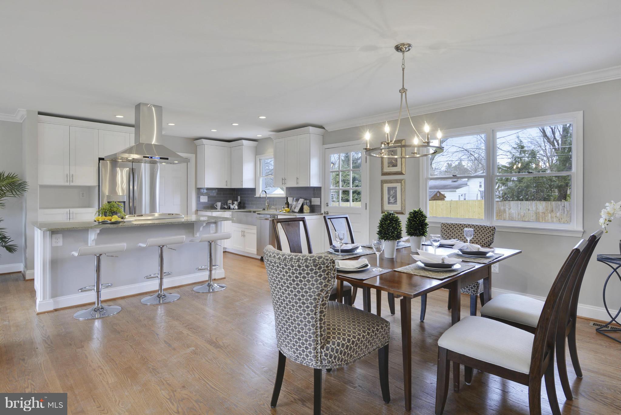 COLLINGWOOD MANOR - Residential