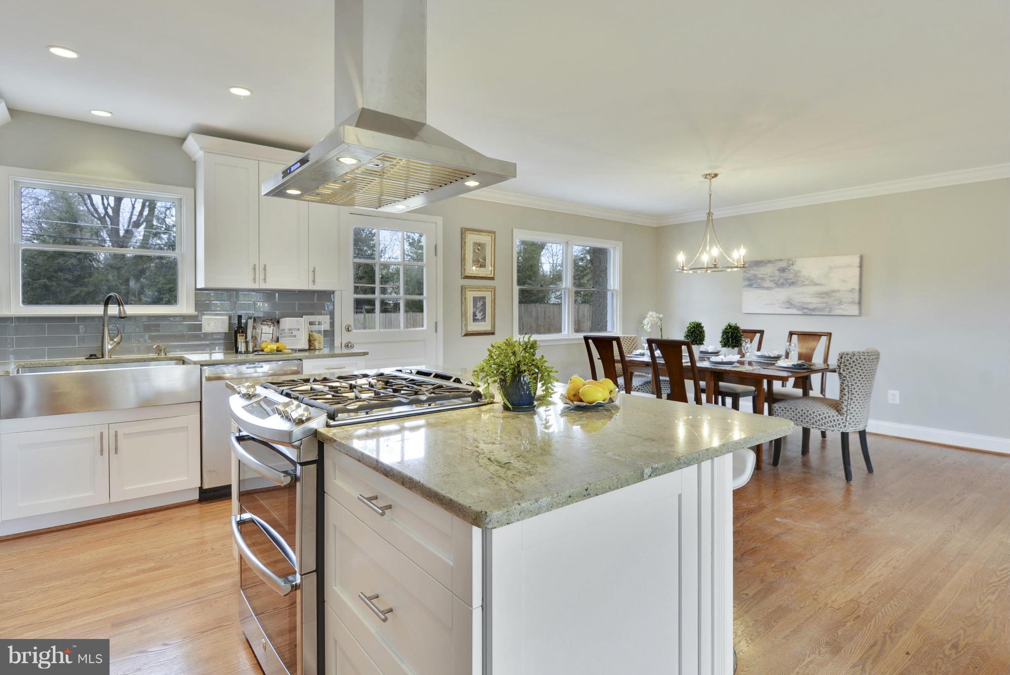 COLLINGWOOD MANOR - Residential