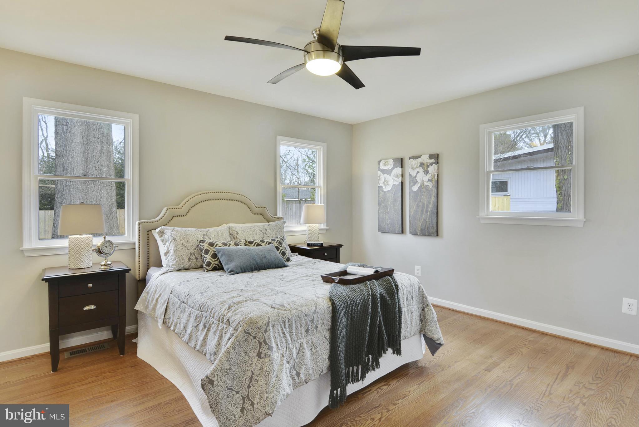 COLLINGWOOD MANOR - Residential