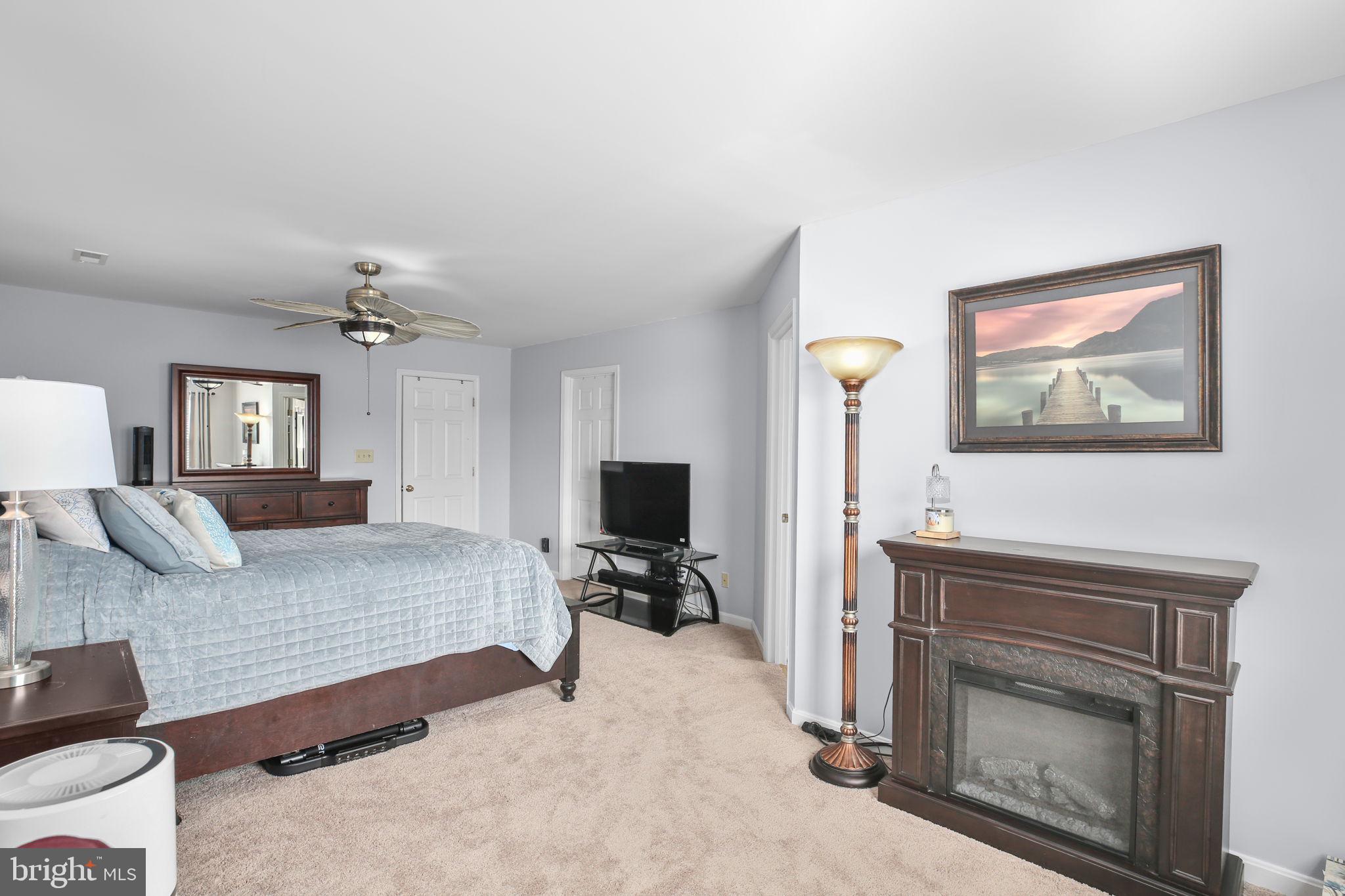 SALEM FIELDS - Residential