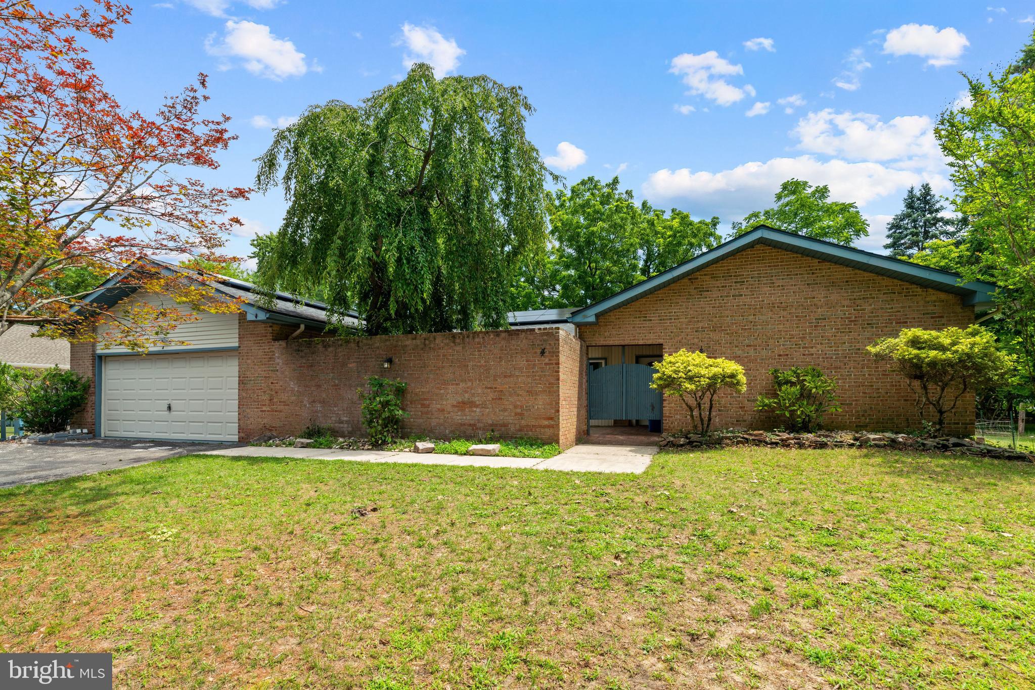 4 STEVEN DRIVE