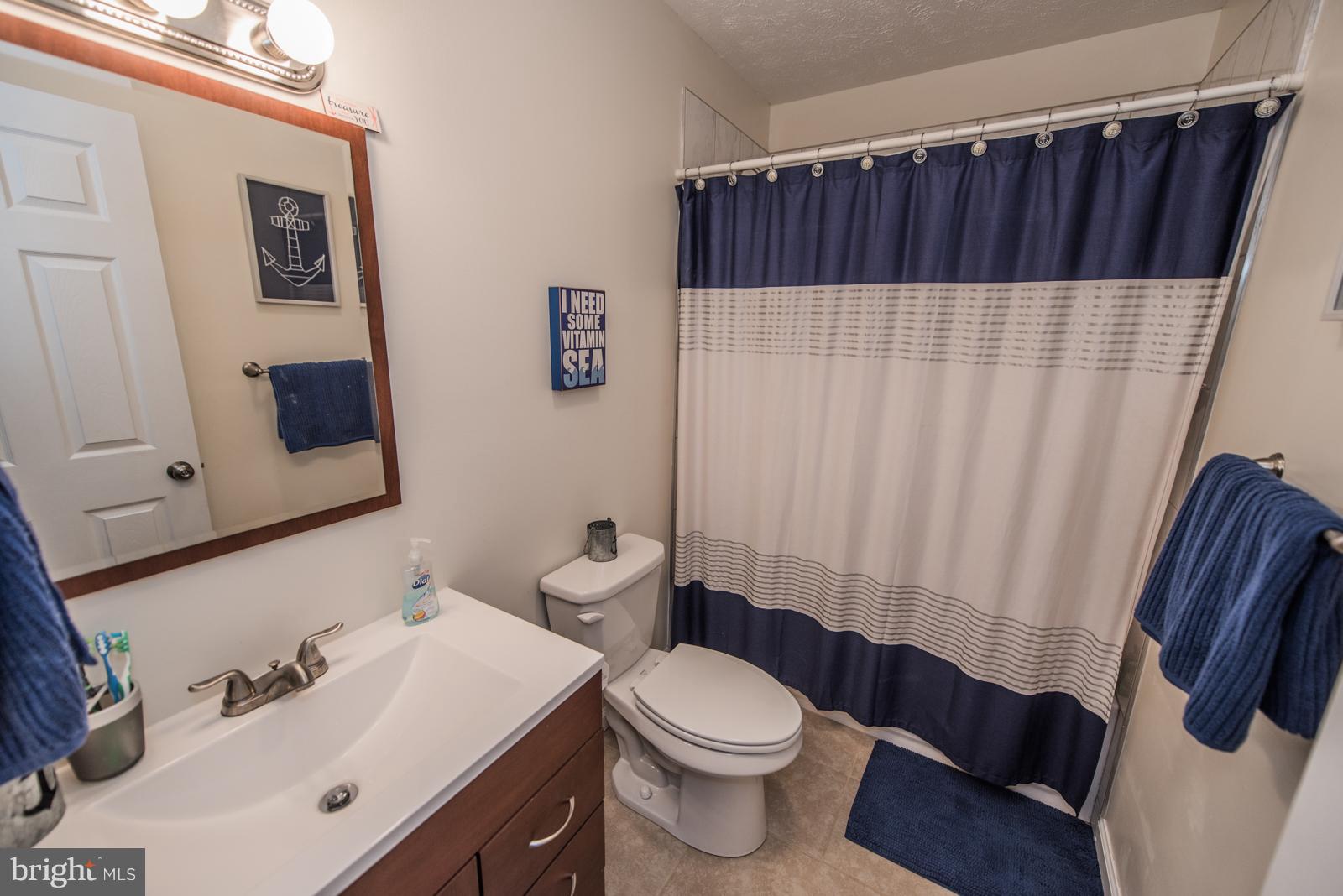 ROYAL VILLAGE - Residential