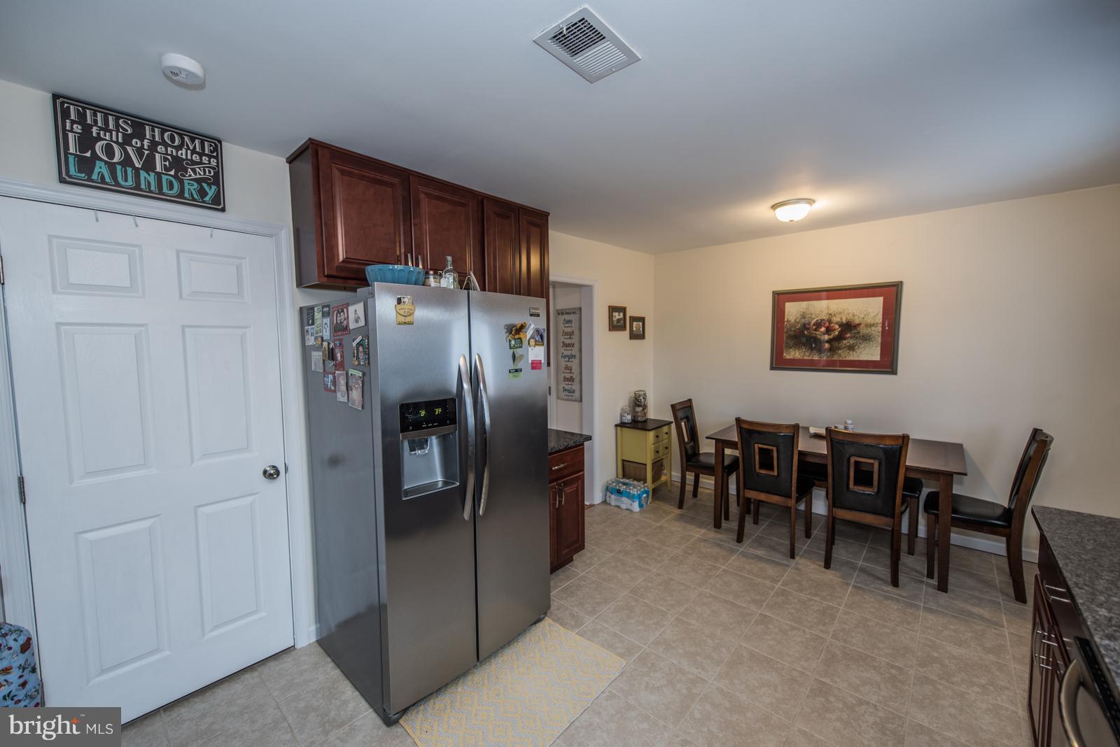 ROYAL VILLAGE - Residential