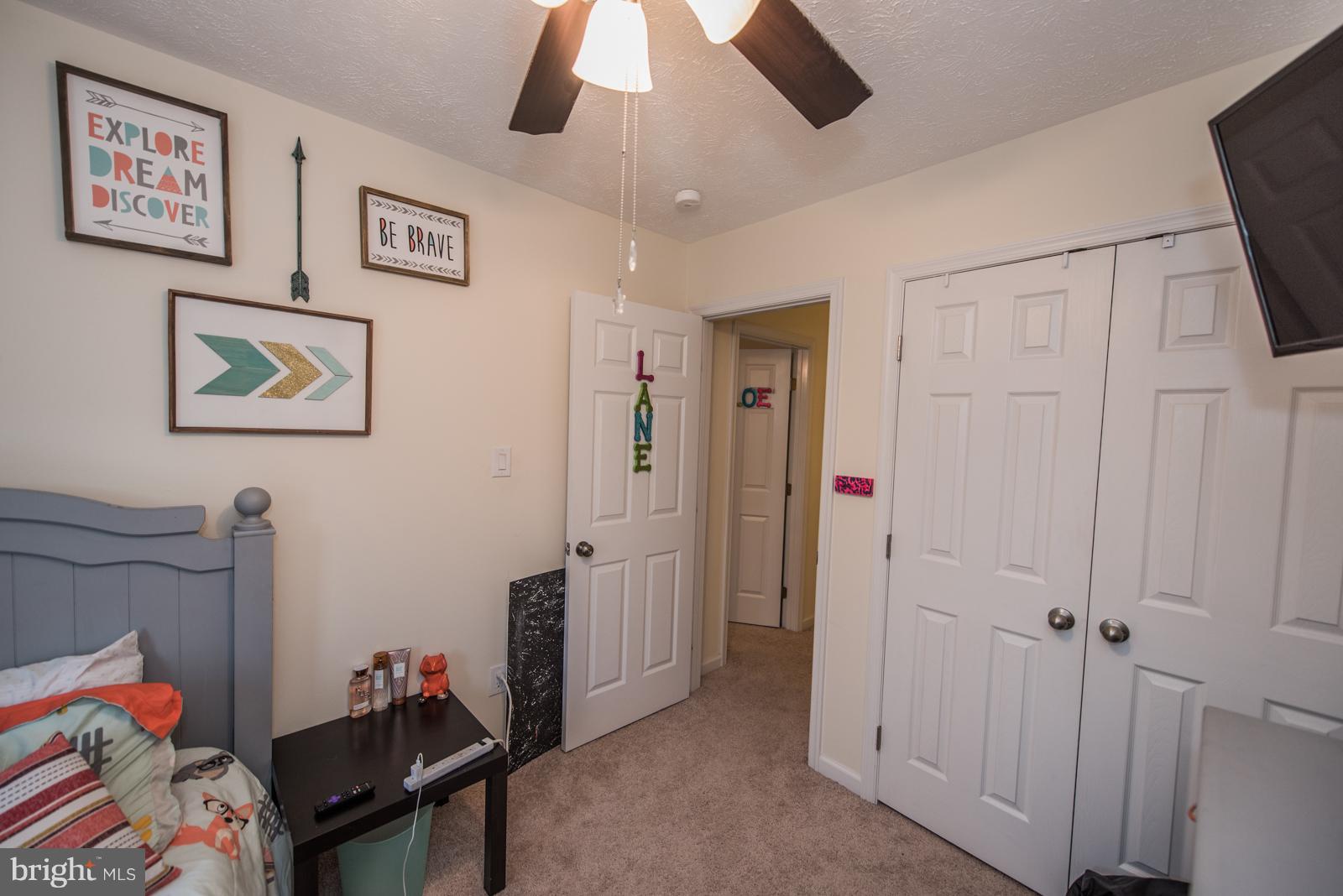 ROYAL VILLAGE - Residential