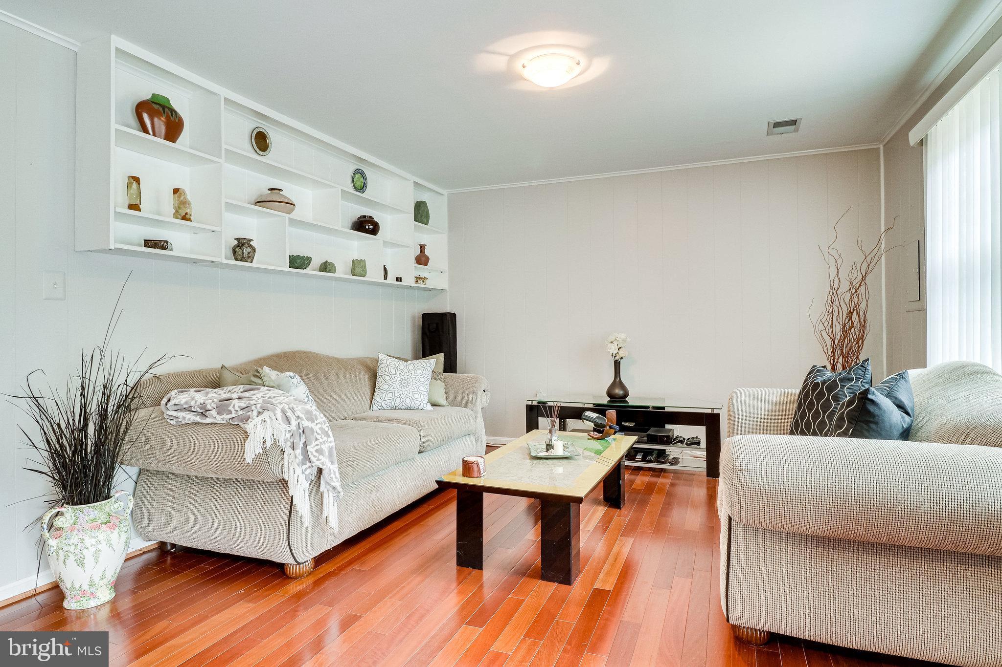 BURKE CENTRE - Residential