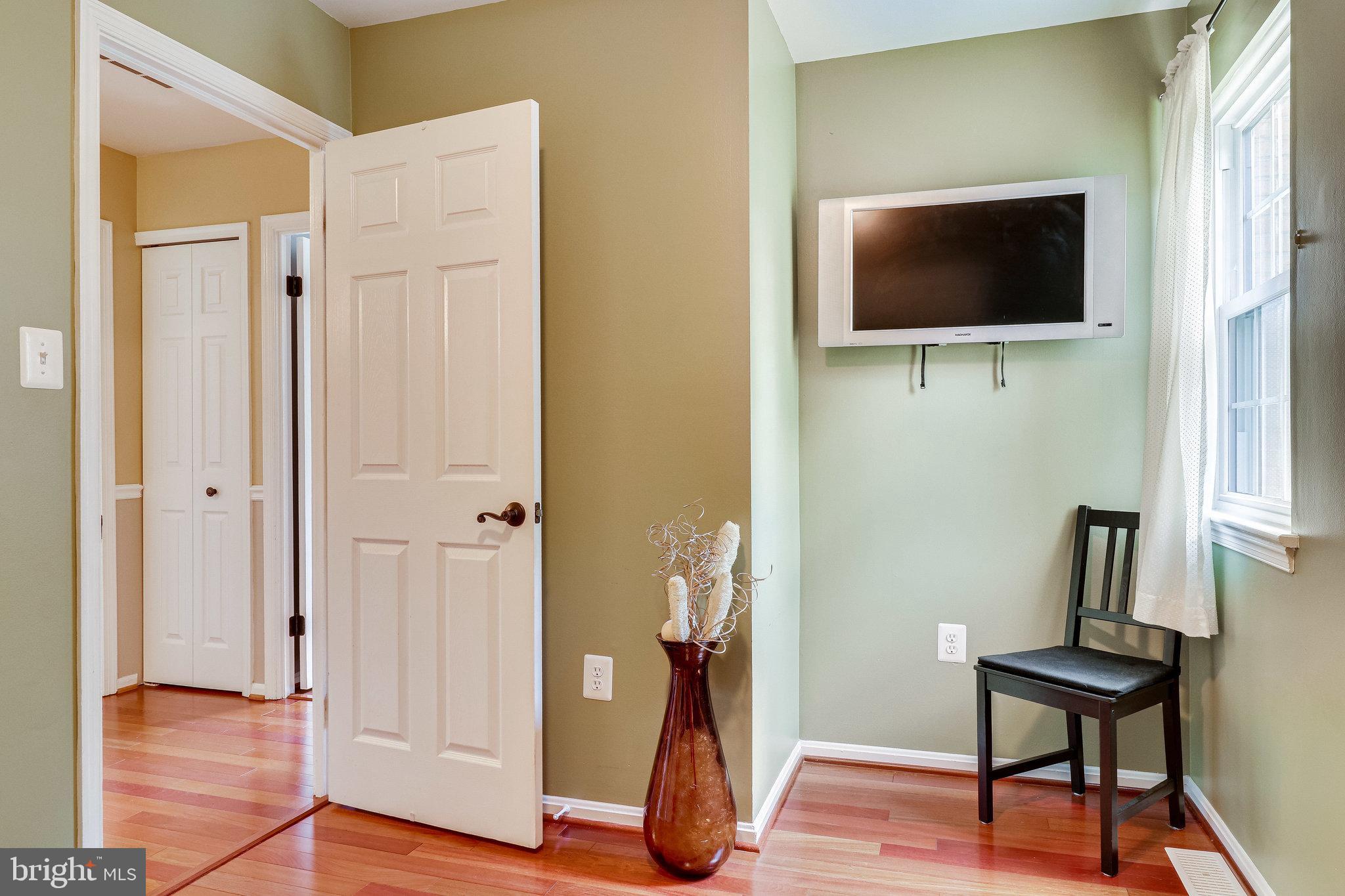 BURKE CENTRE - Residential