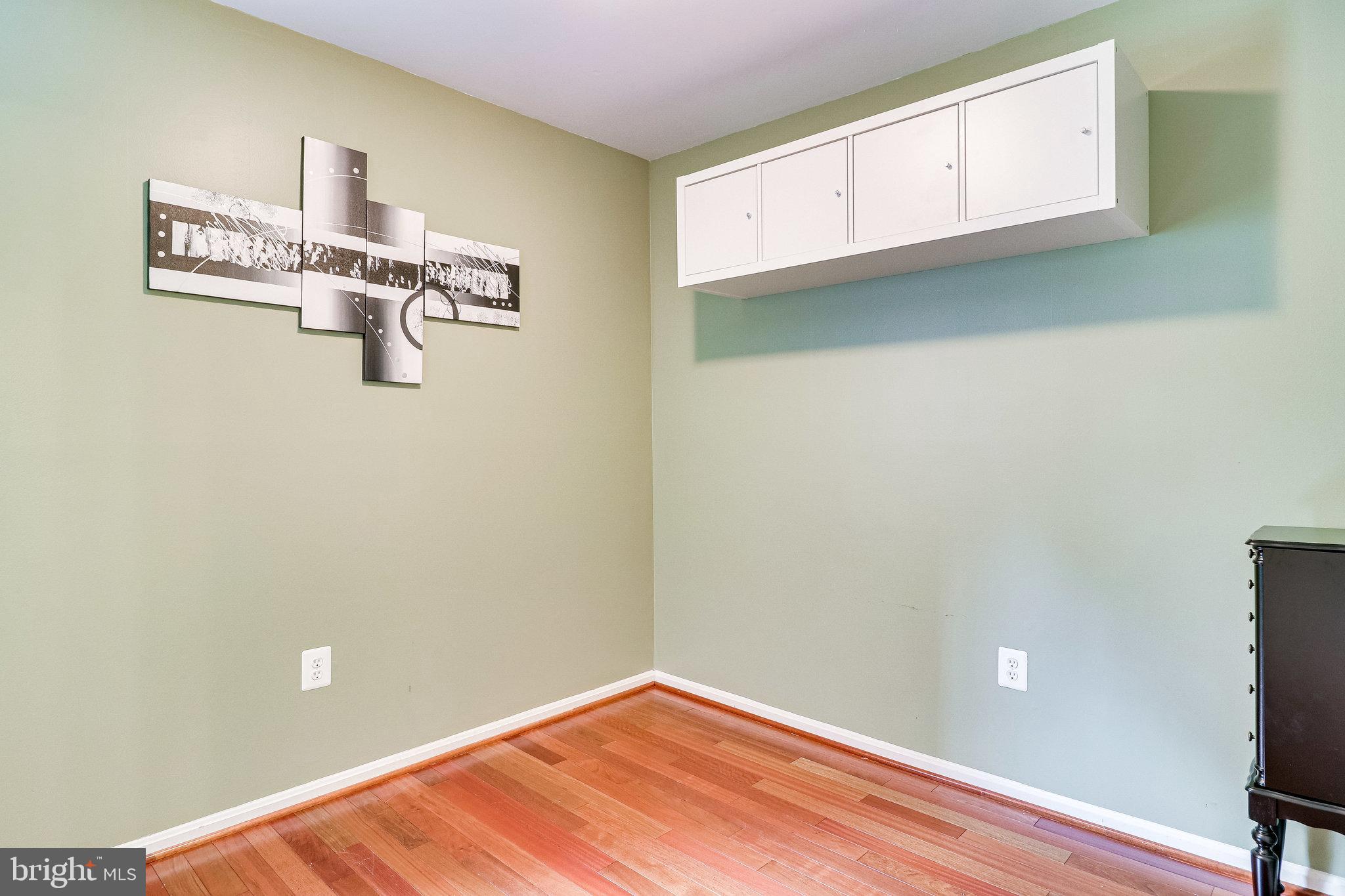 BURKE CENTRE - Residential