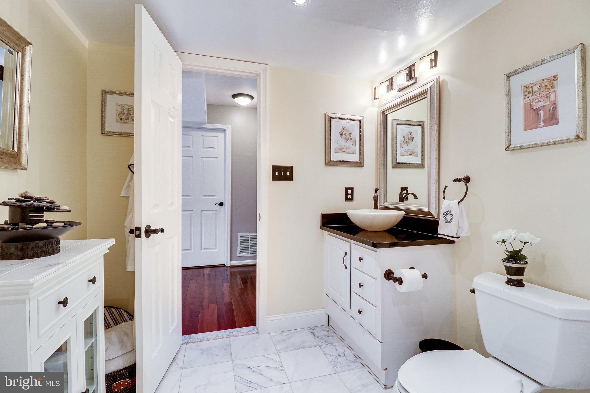 BURKE CENTRE - Residential