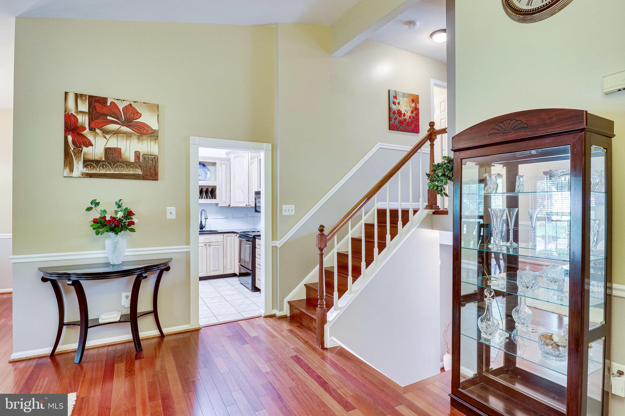 BURKE CENTRE - Residential