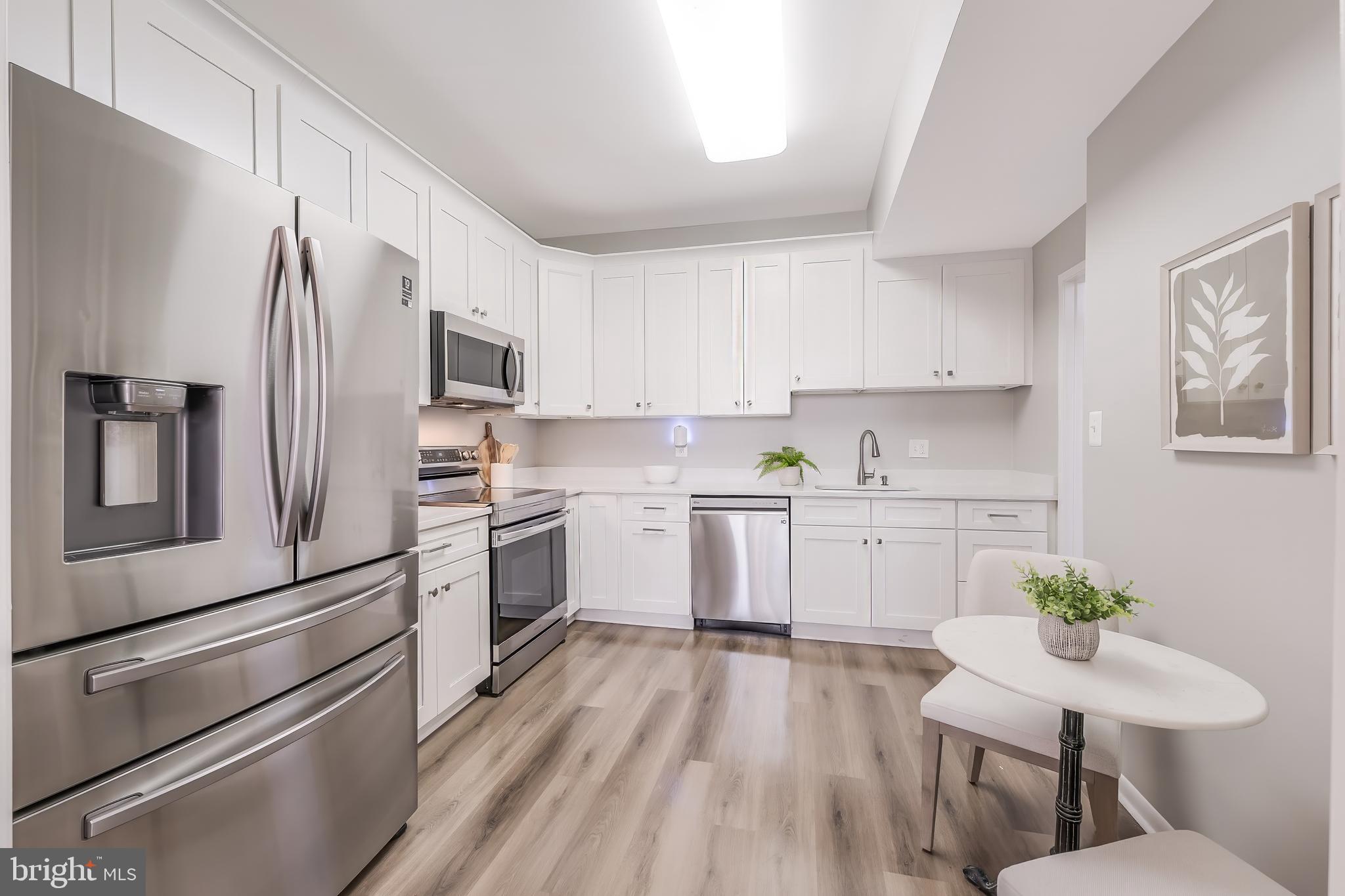 11564 ROLLING GREEN COURT 12/301B