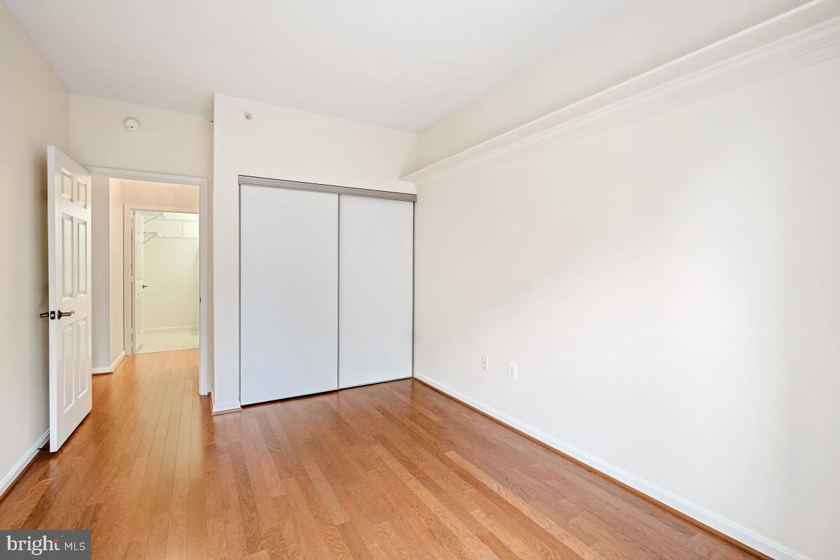 LANSDOWNE WOODS - Residential