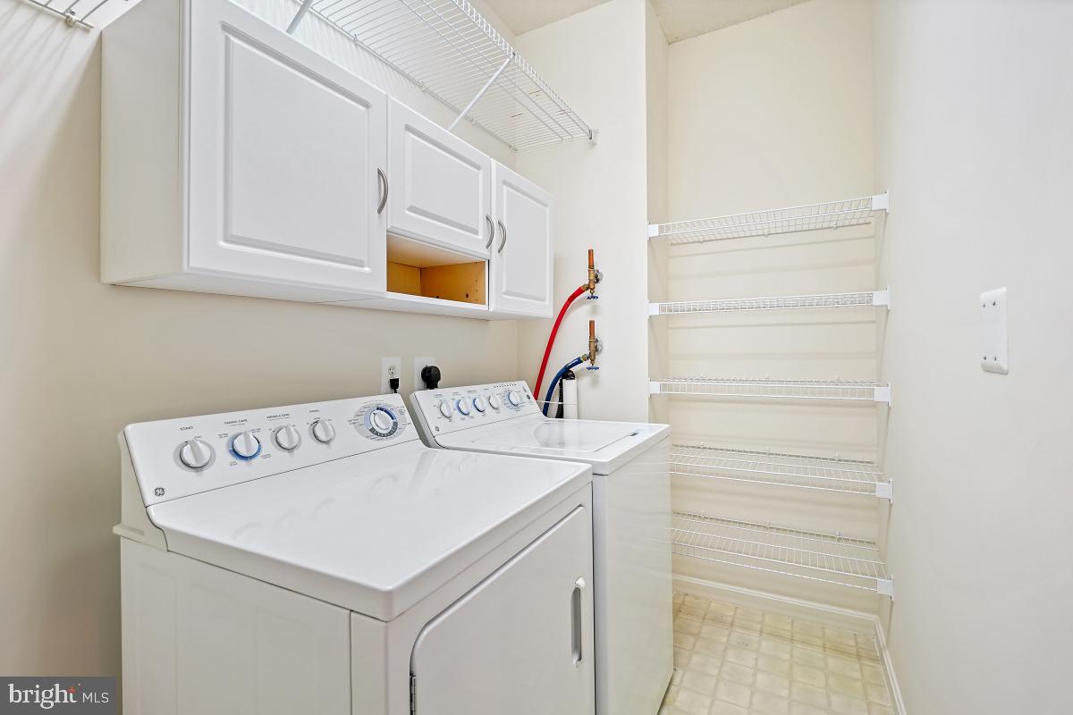 LANSDOWNE WOODS - Residential