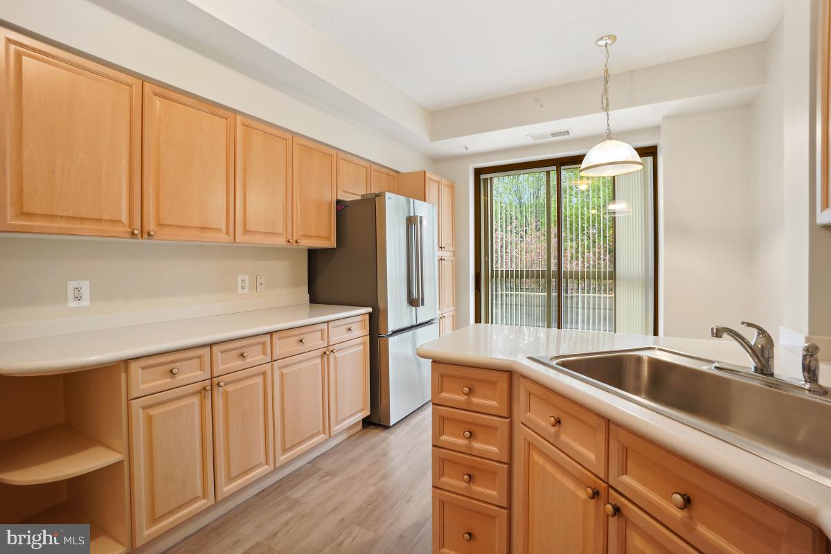 LANSDOWNE WOODS - Residential