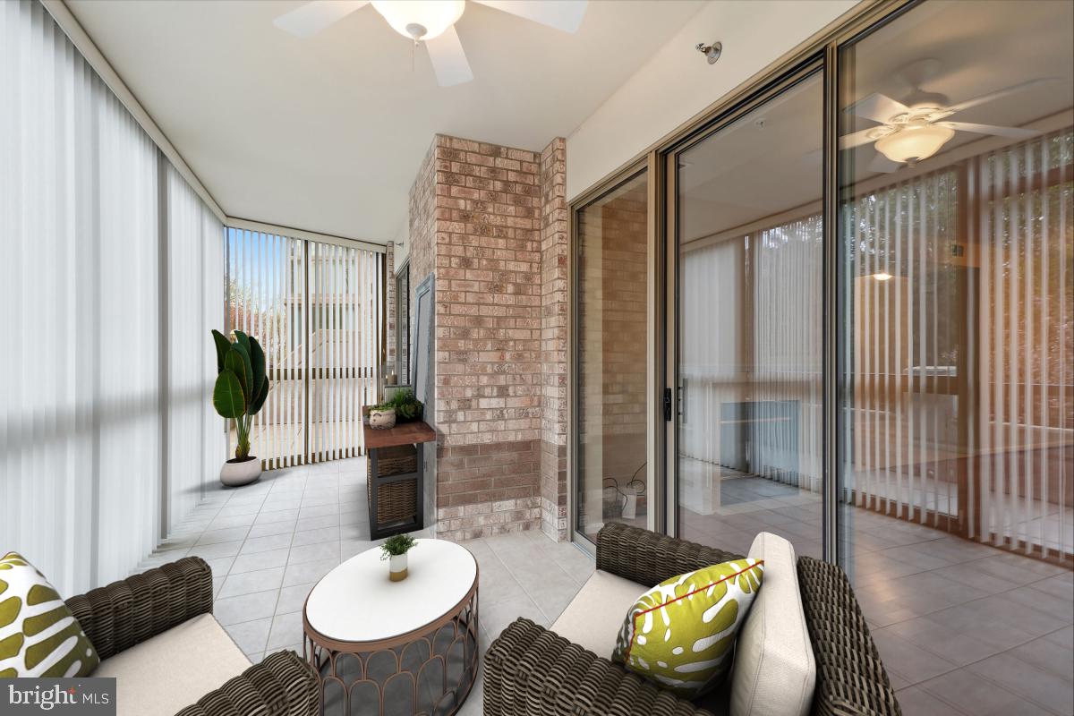 LANSDOWNE WOODS - Residential