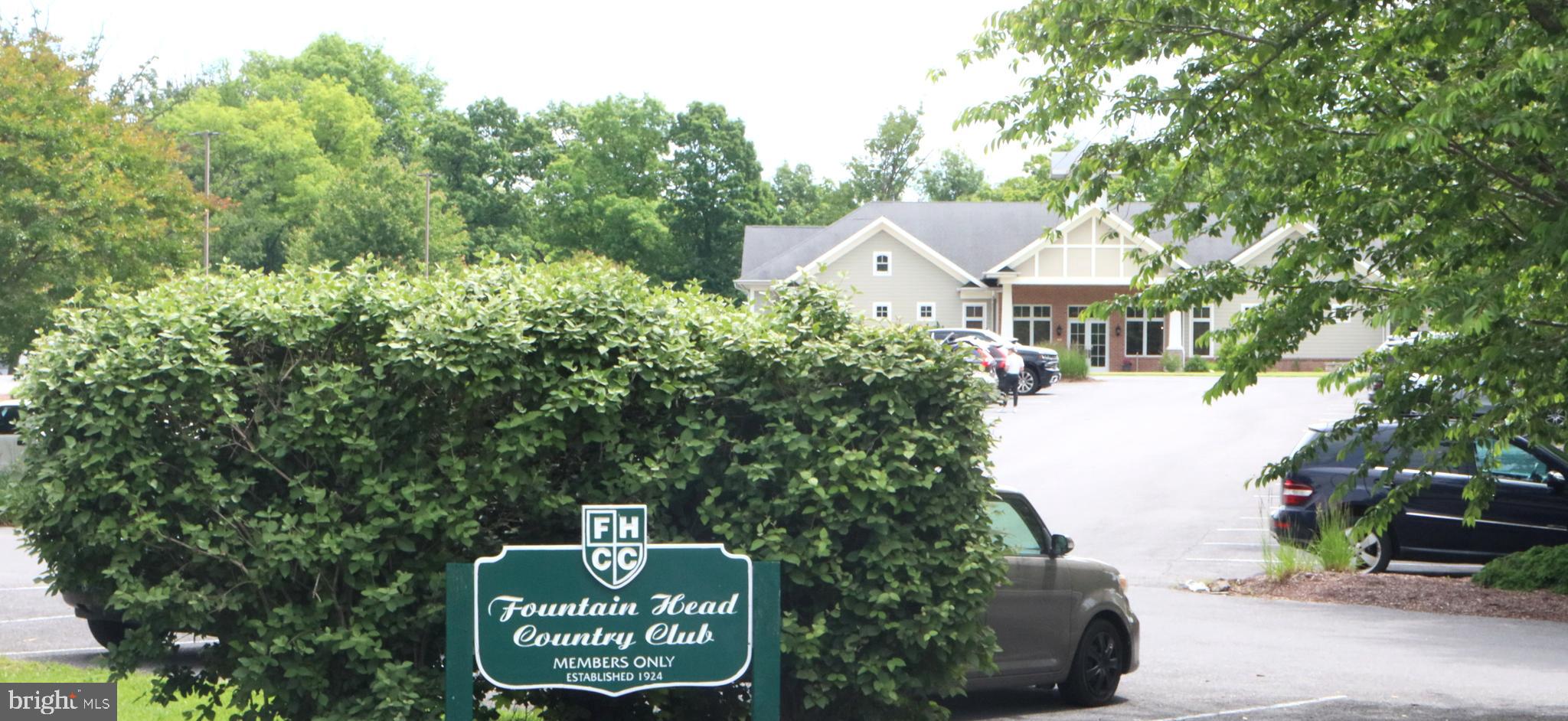 FOUNTAIN HEAD - Residential