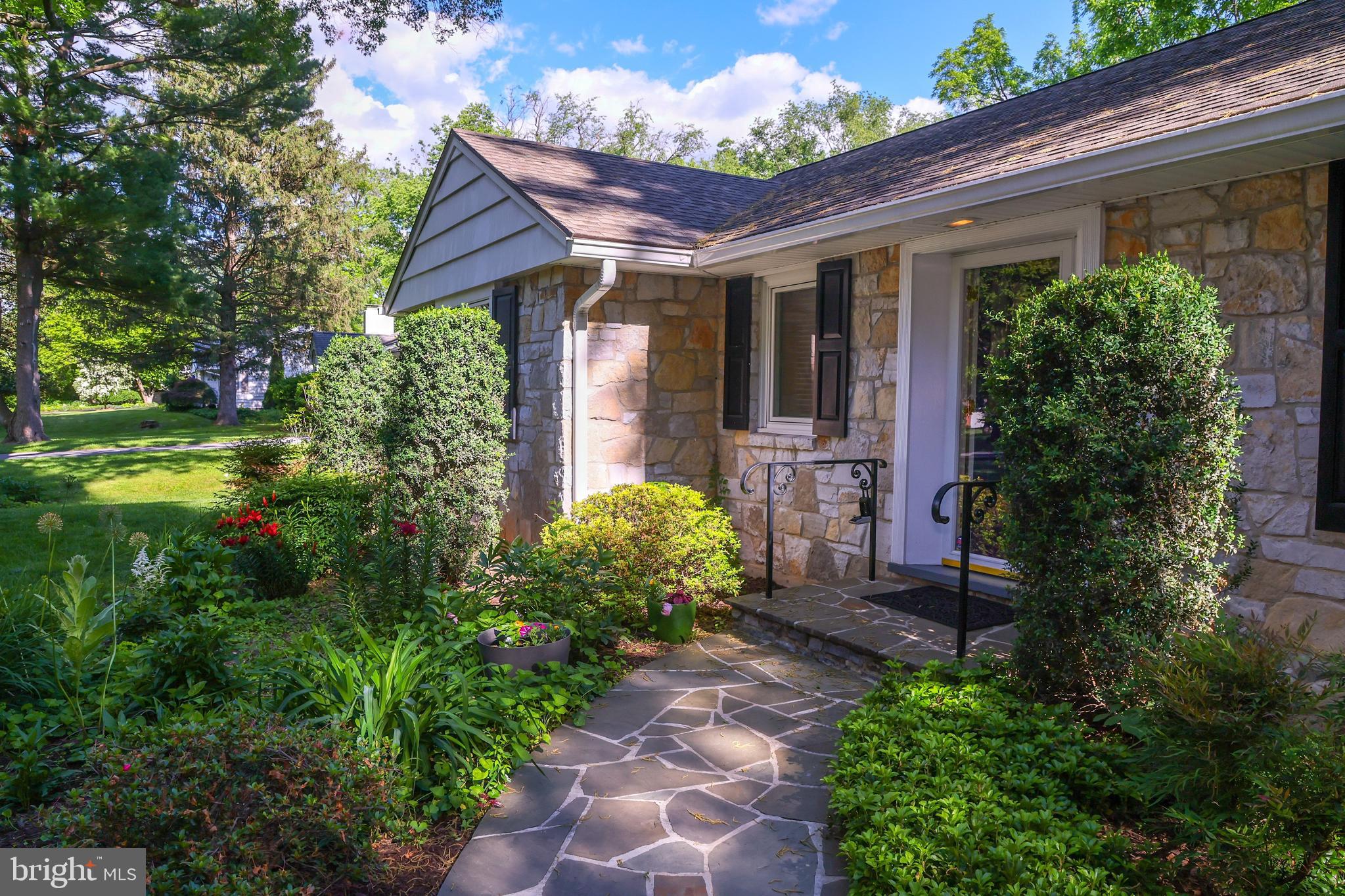 FOUNTAIN HEAD - Residential