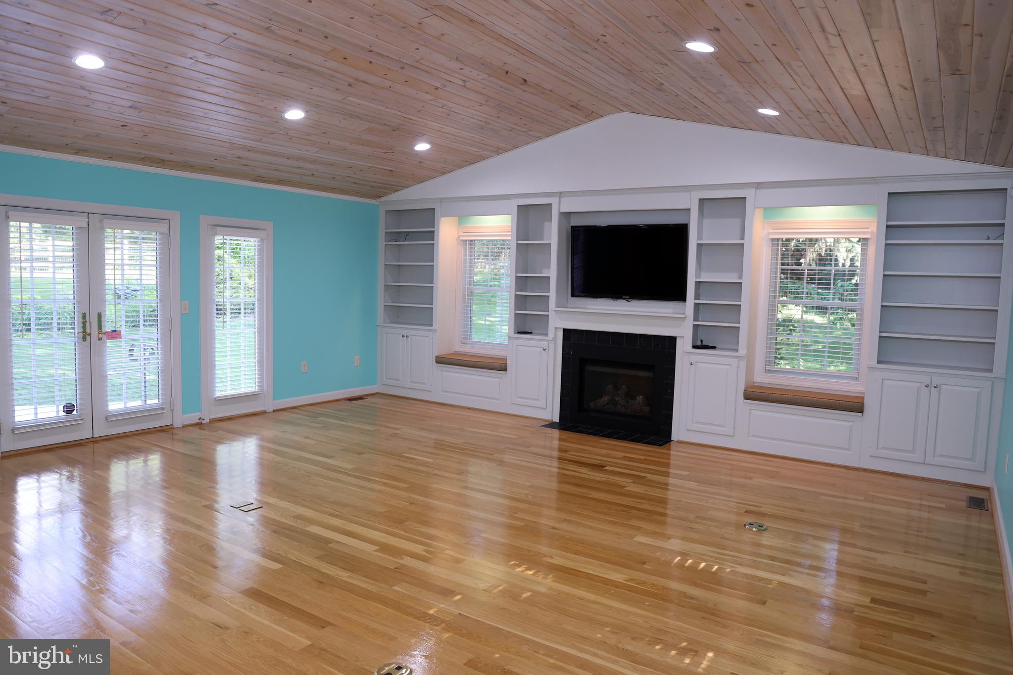 FOUNTAIN HEAD - Residential