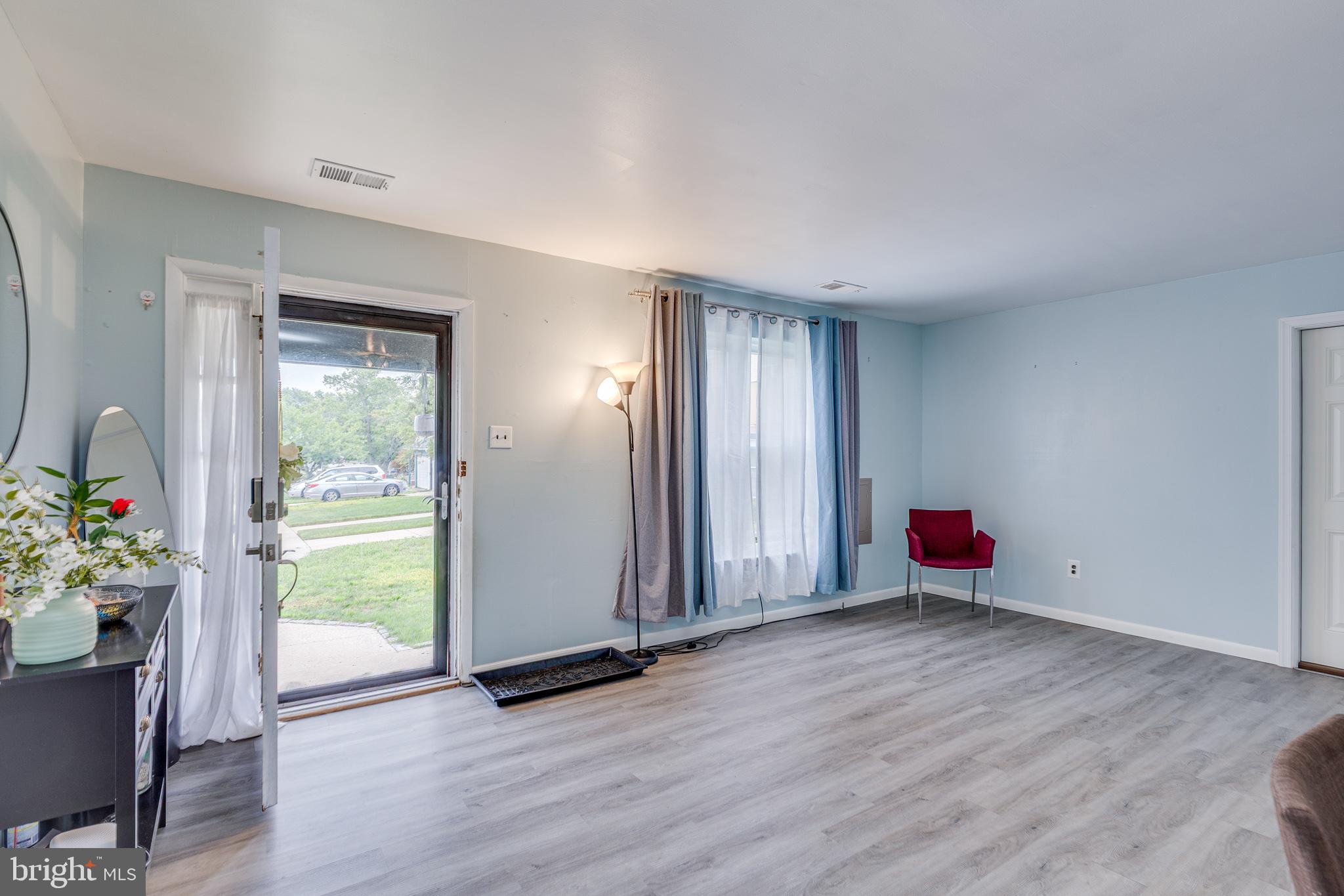 1602 OLIVE PLACE