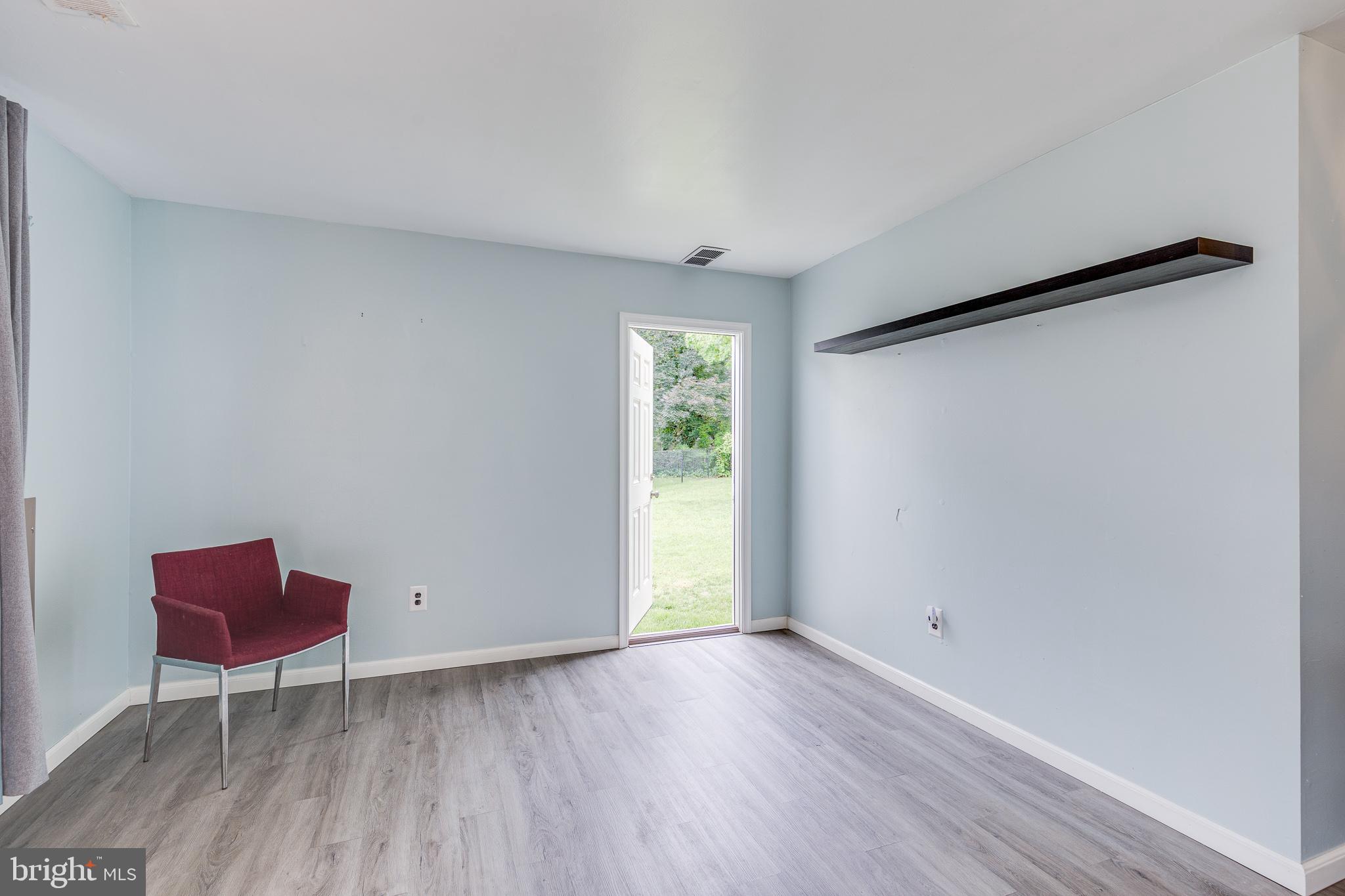 1602 OLIVE PLACE