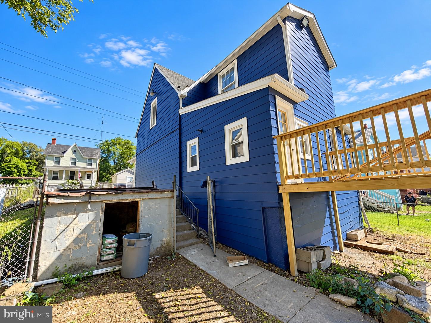 526 N HIGH STREET