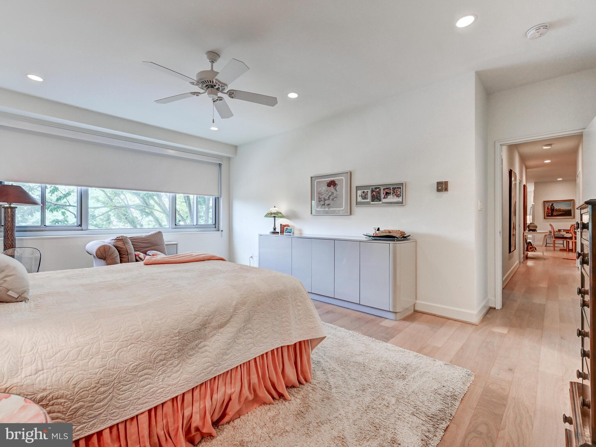 ELEVEN SLADE - Residential