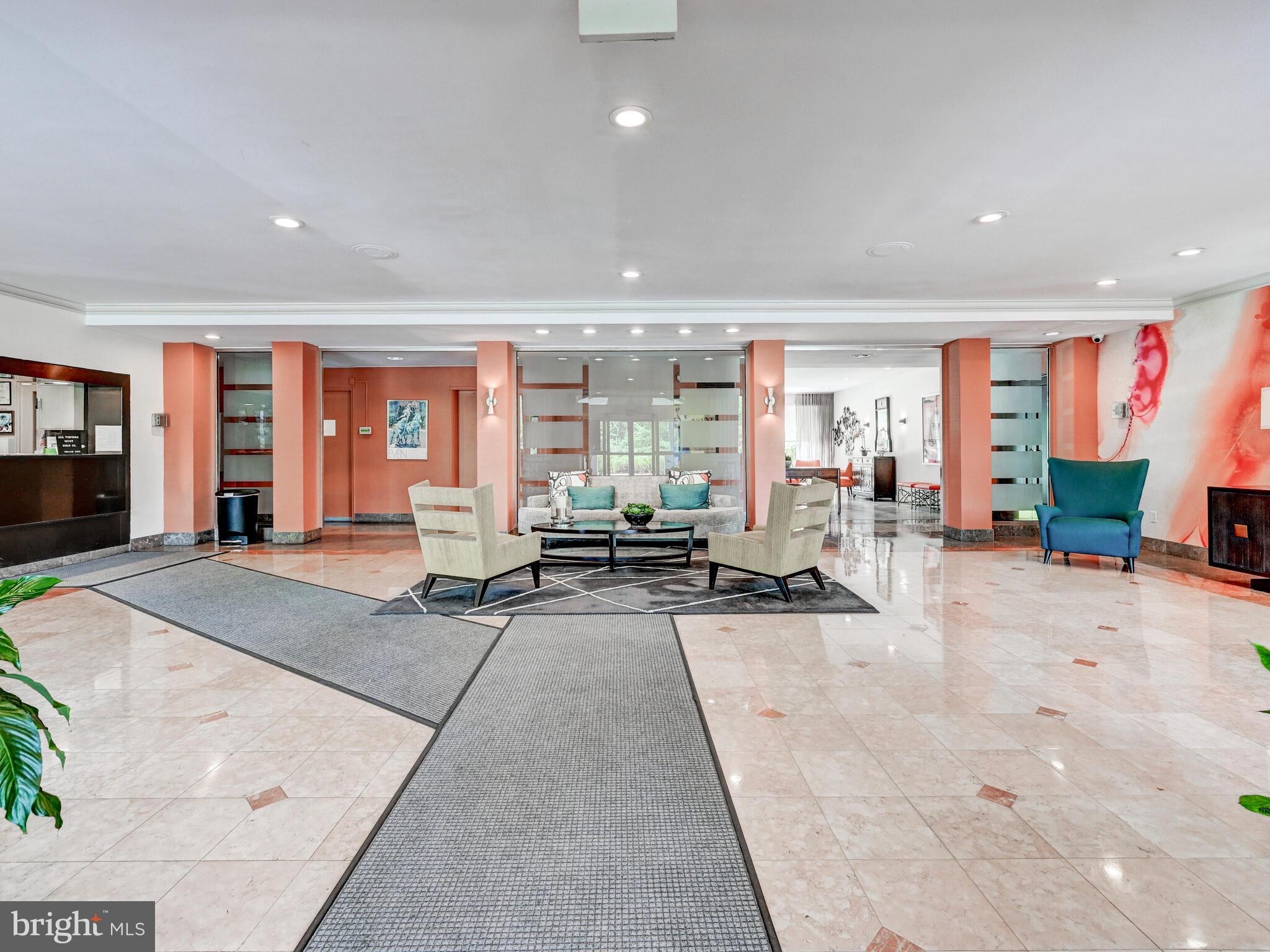 ELEVEN SLADE - Residential