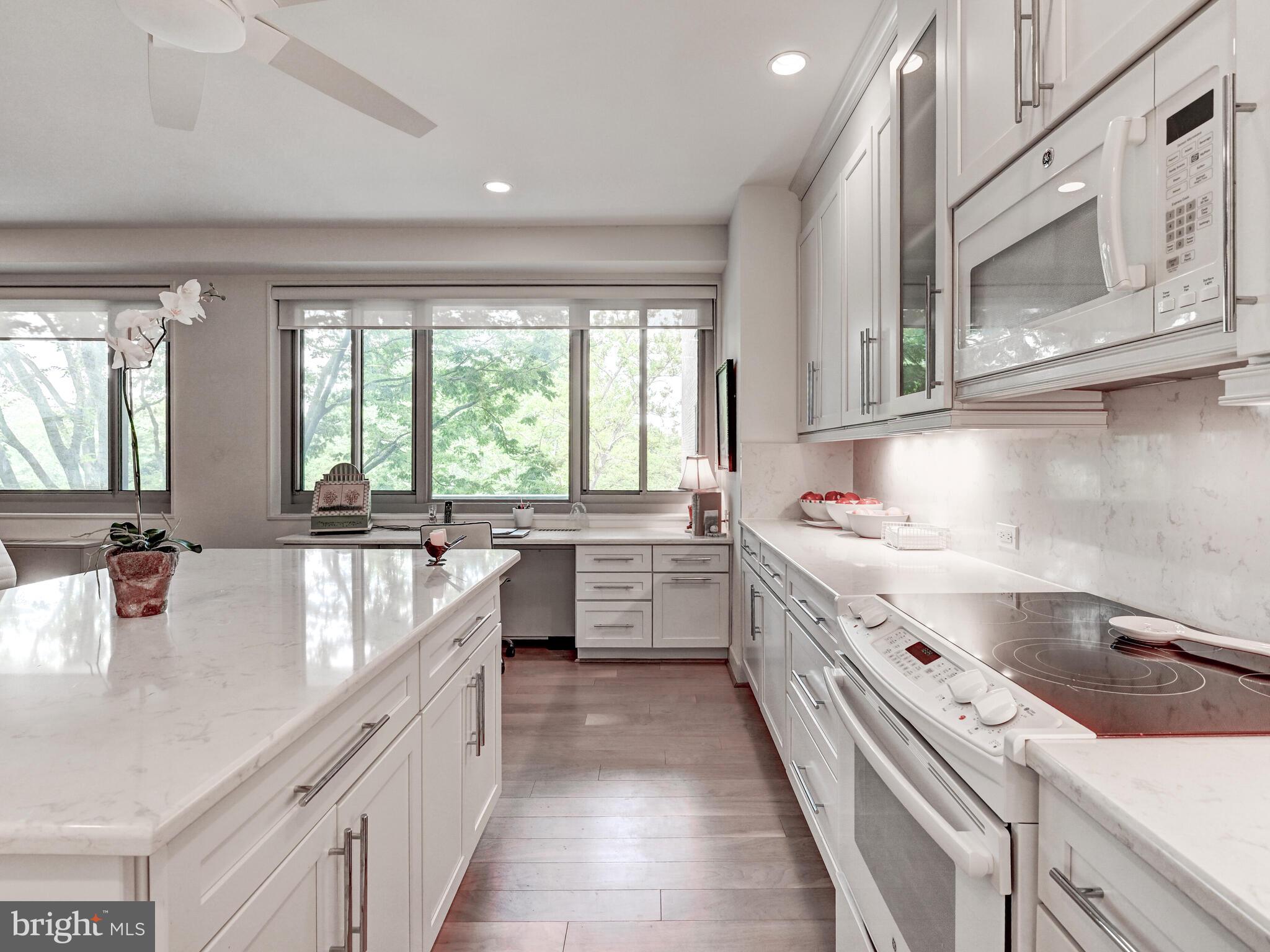 ELEVEN SLADE - Residential