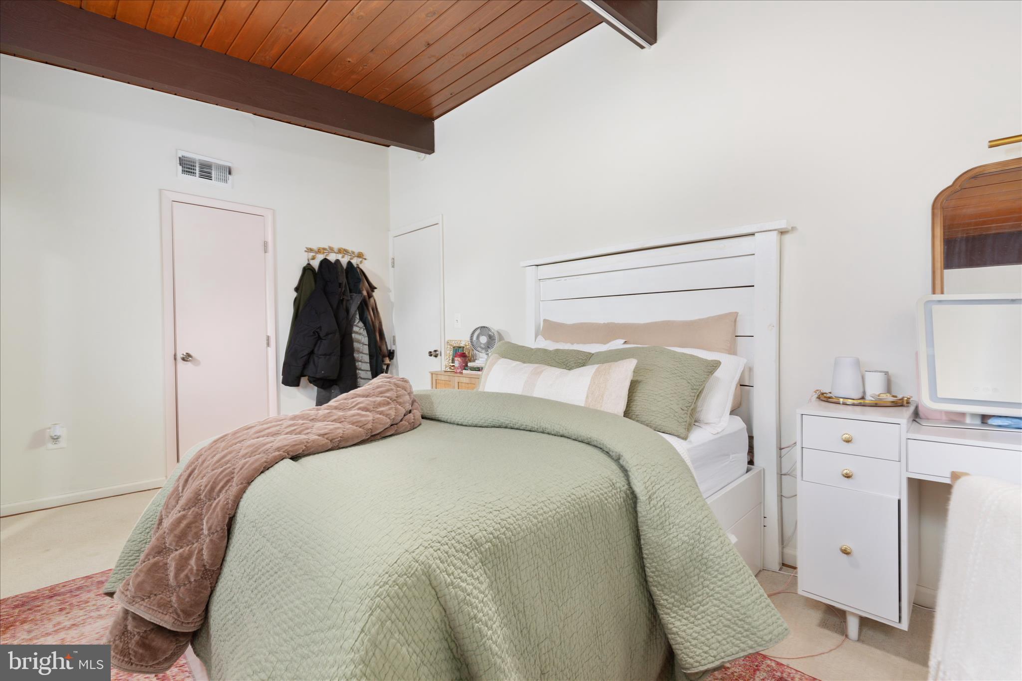 FAIRFAX HERITAGE - Residential