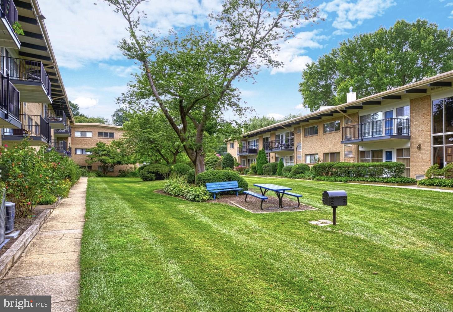 FAIRFAX HERITAGE - Residential