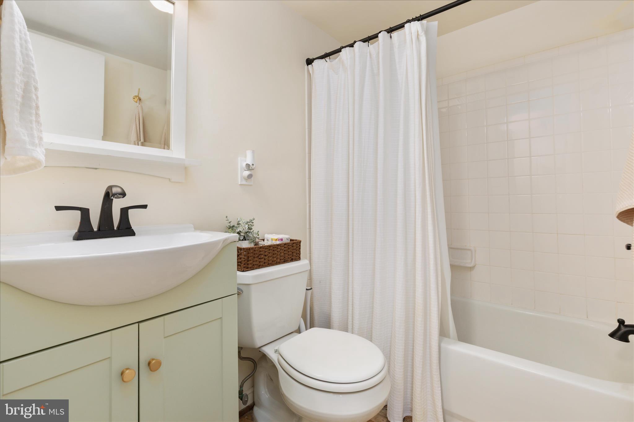 FAIRFAX HERITAGE - Residential