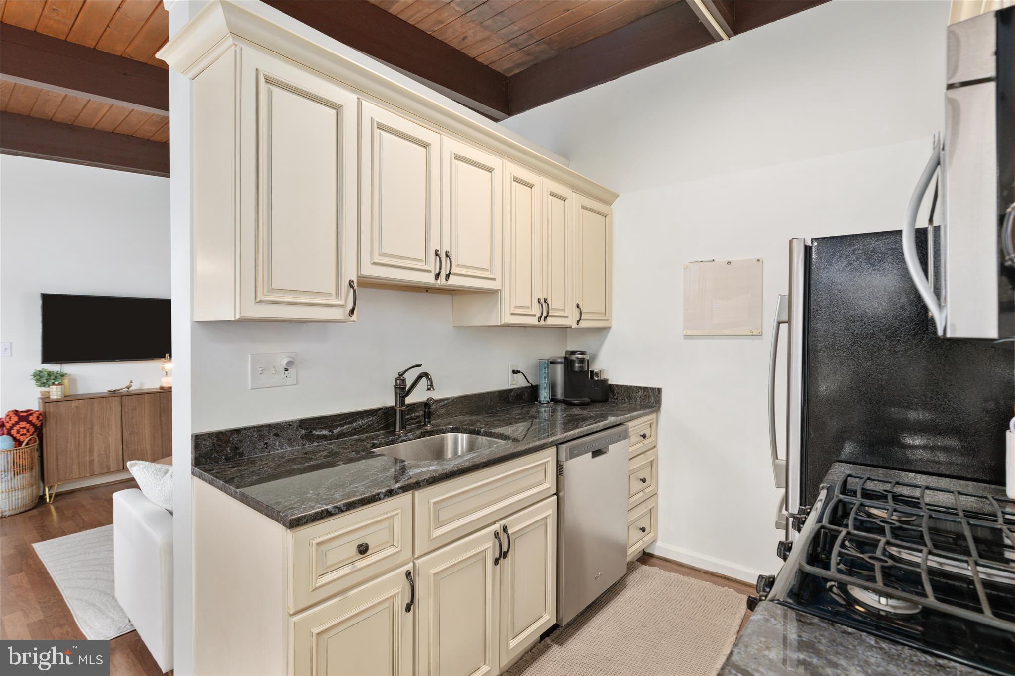 FAIRFAX HERITAGE - Residential