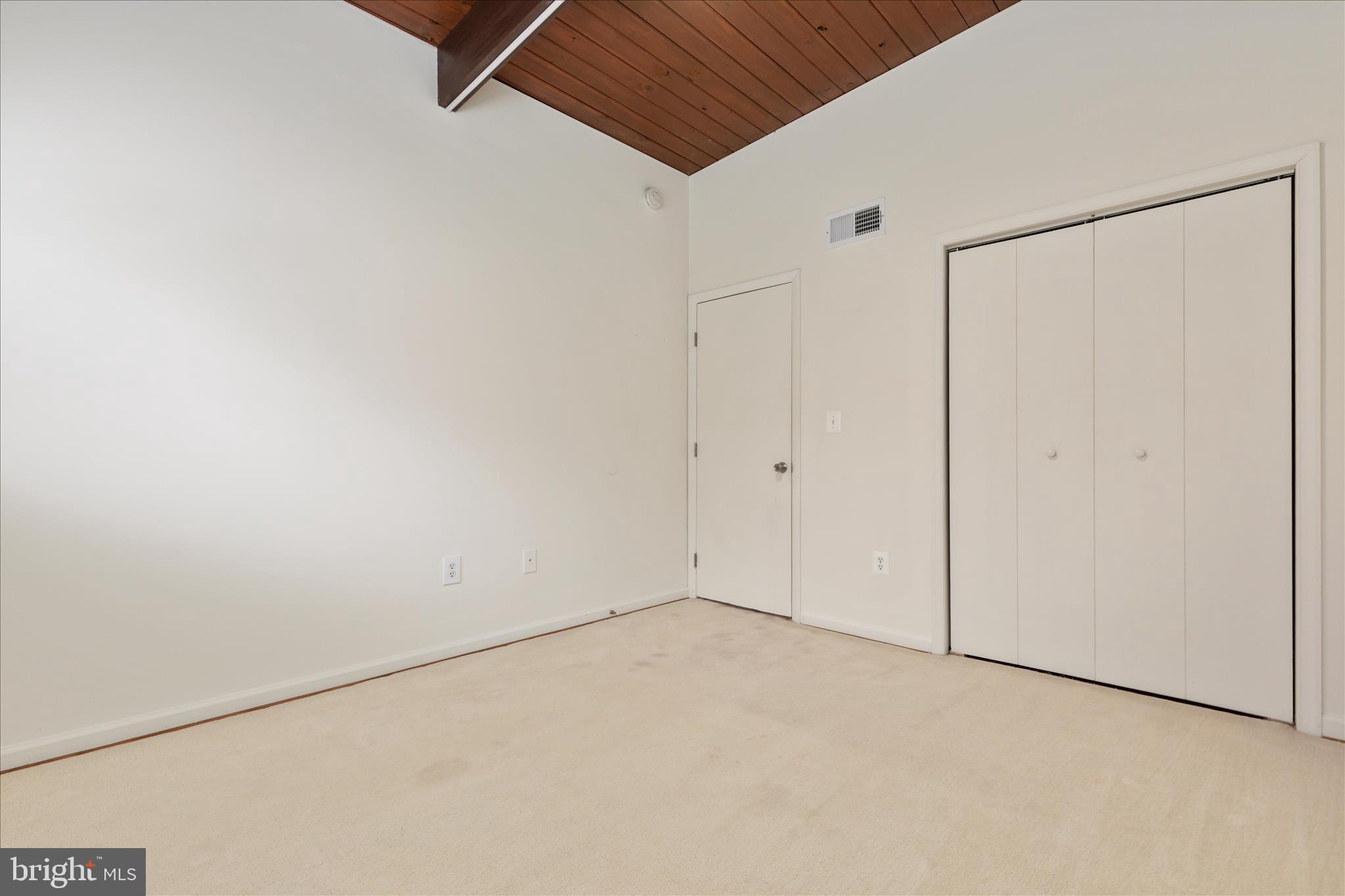 FAIRFAX HERITAGE - Residential