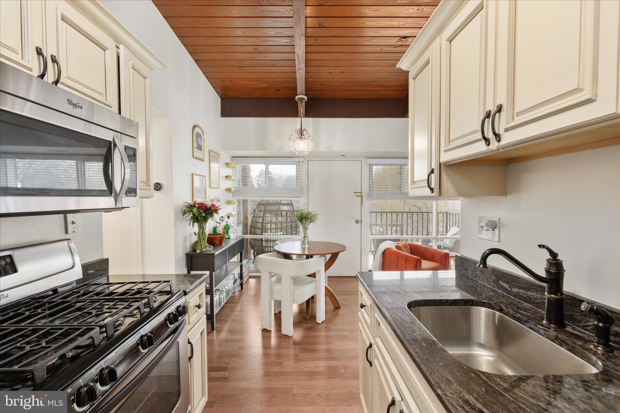 FAIRFAX HERITAGE - Residential