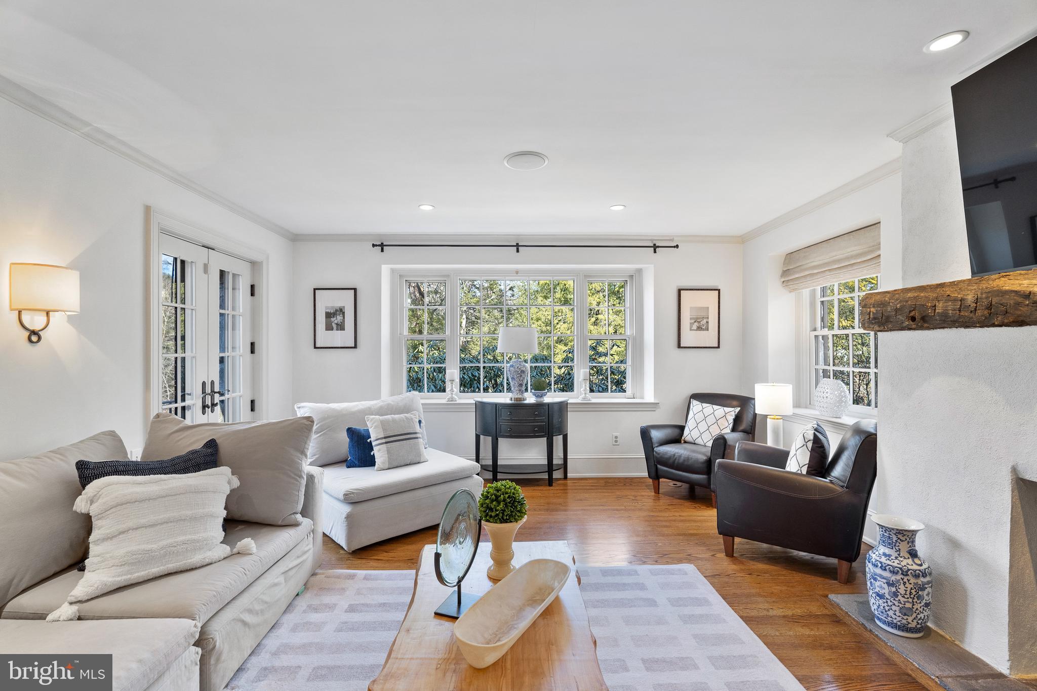 GLADWYNE - Residential