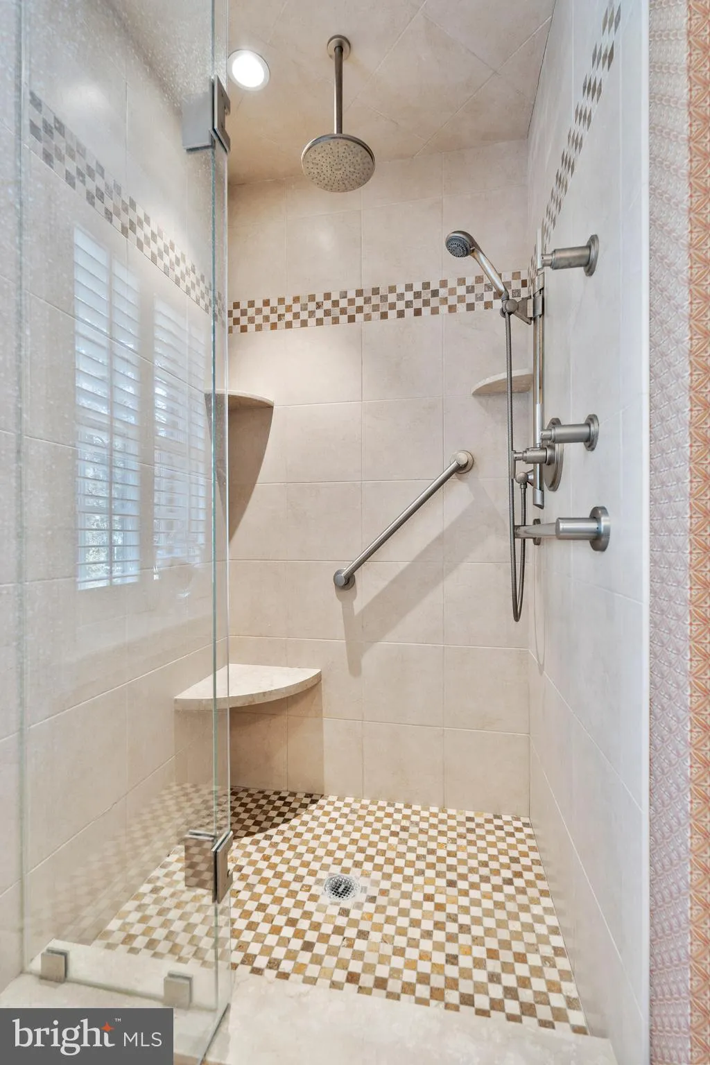 Gladwyne, Pennsylvania 19035, United States, 3 Bedrooms Bedrooms, ,4 BathroomsBathrooms,Residential,Contingent,5001