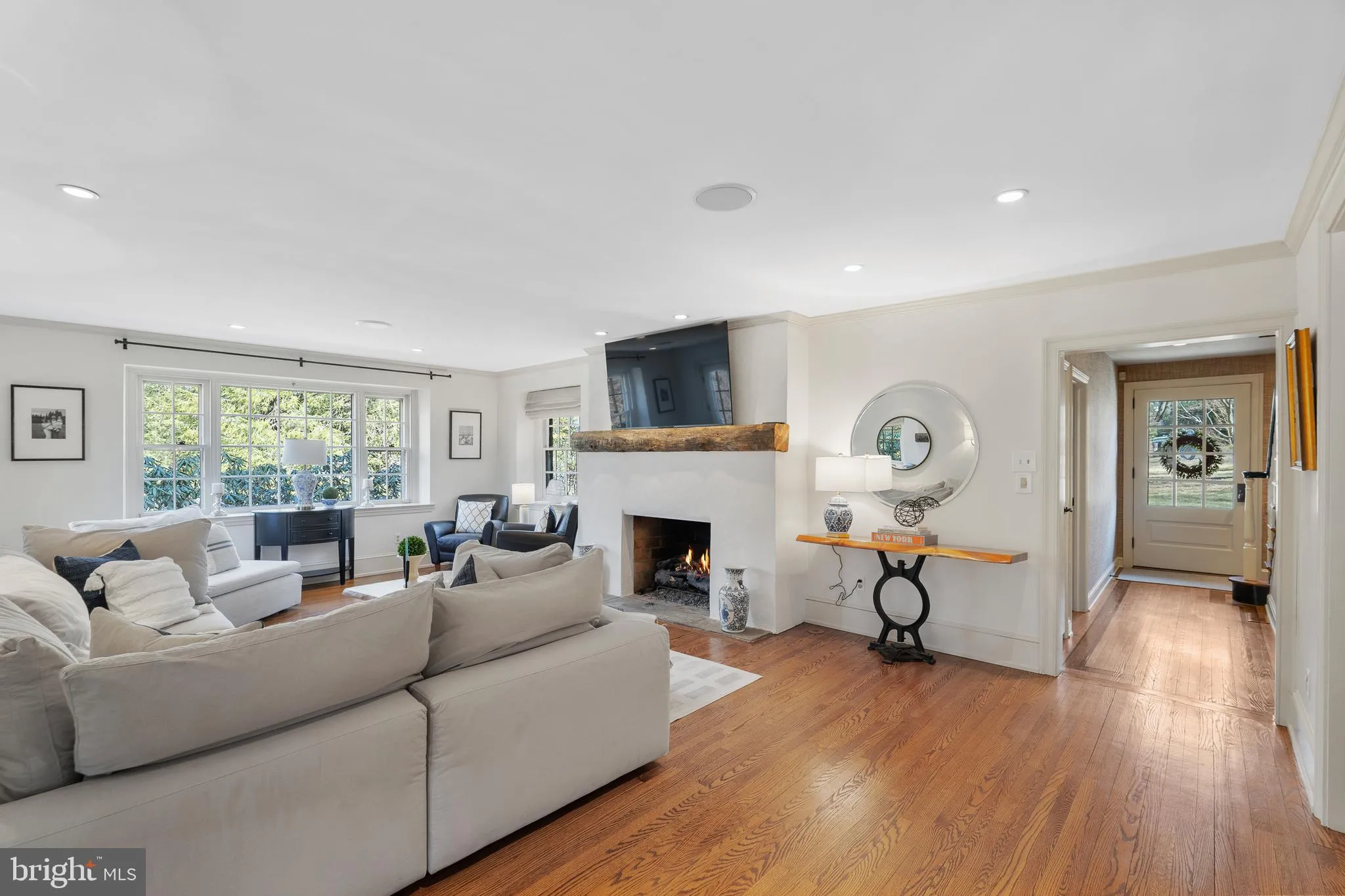 Gladwyne, Pennsylvania 19035, United States, 3 Bedrooms Bedrooms, ,4 BathroomsBathrooms,Residential,Contingent,5001