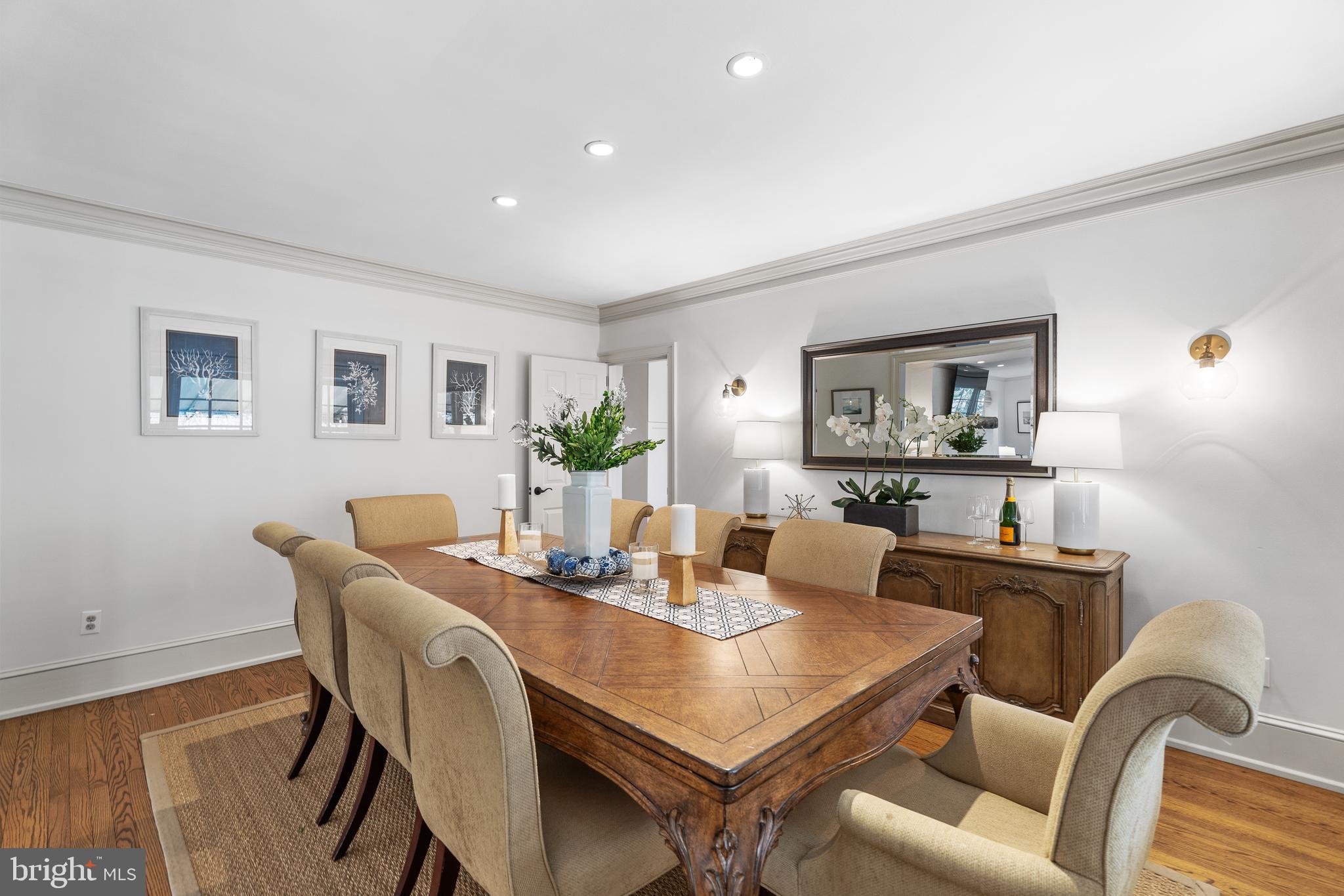 GLADWYNE - Residential