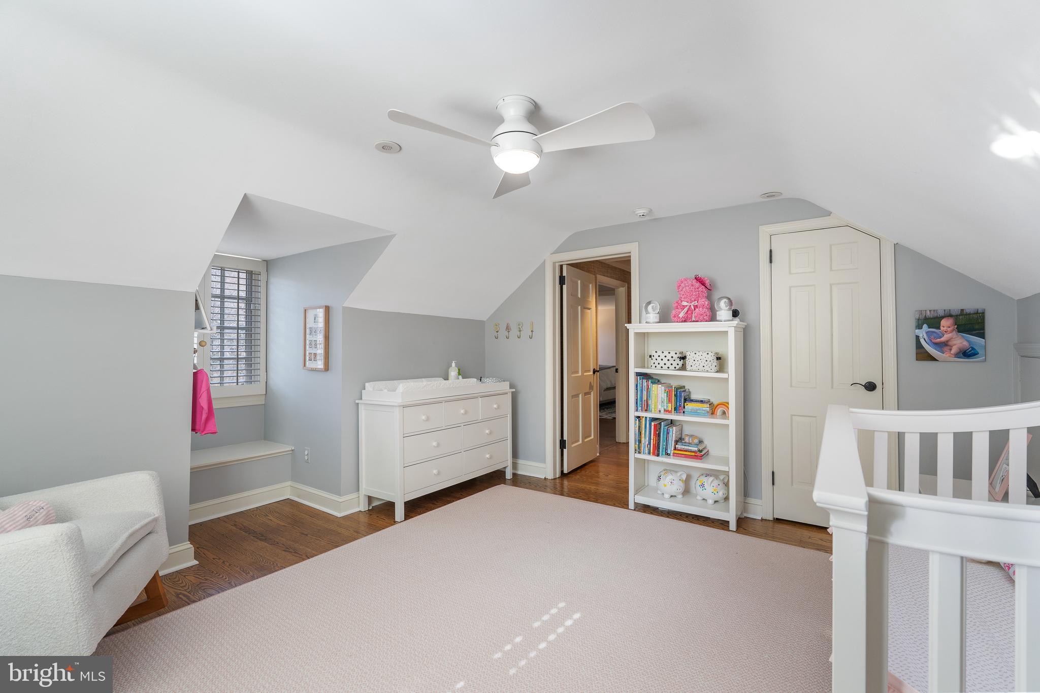 GLADWYNE - Residential