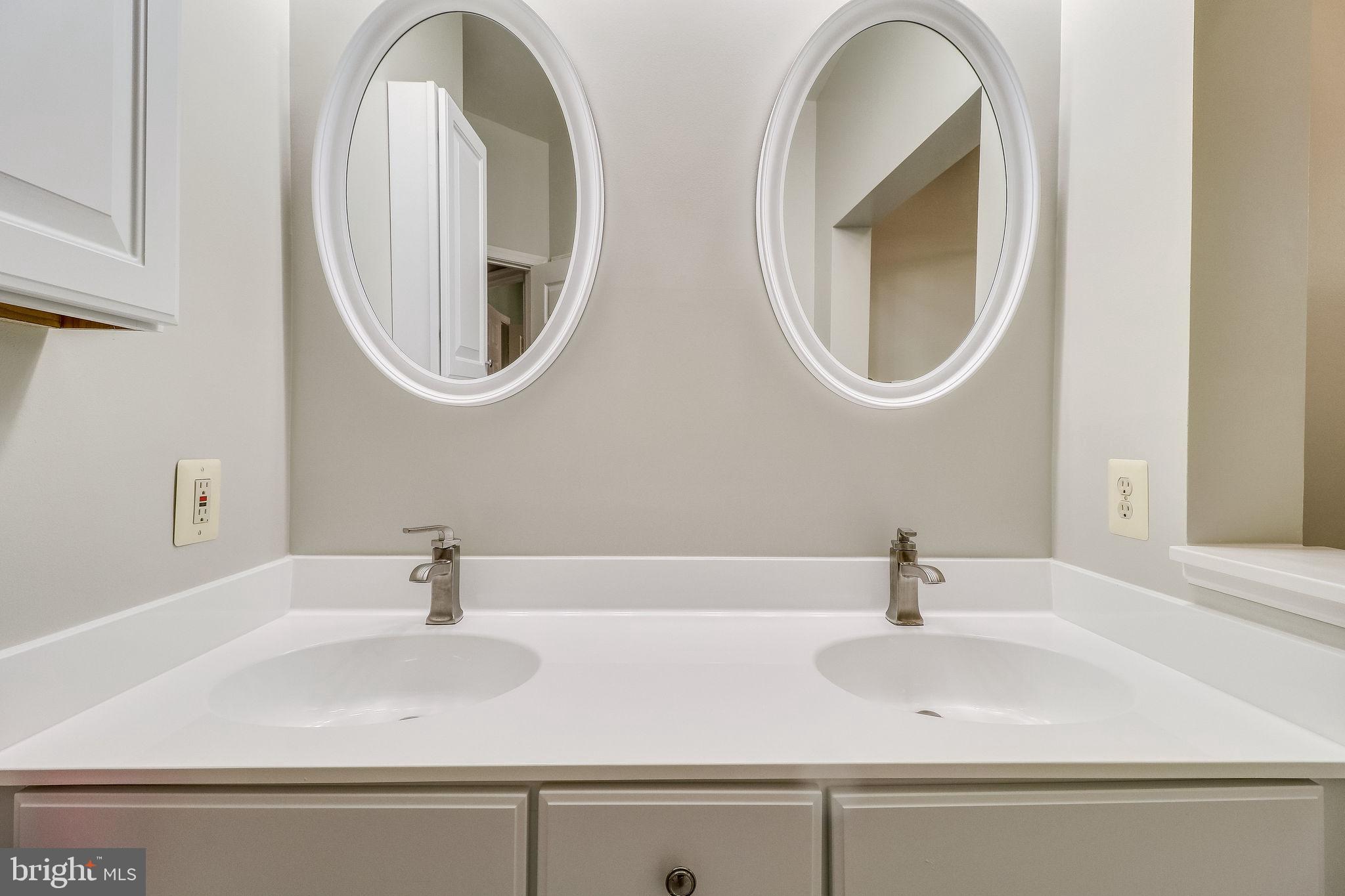 GATES OF WESTFALLS - Residential