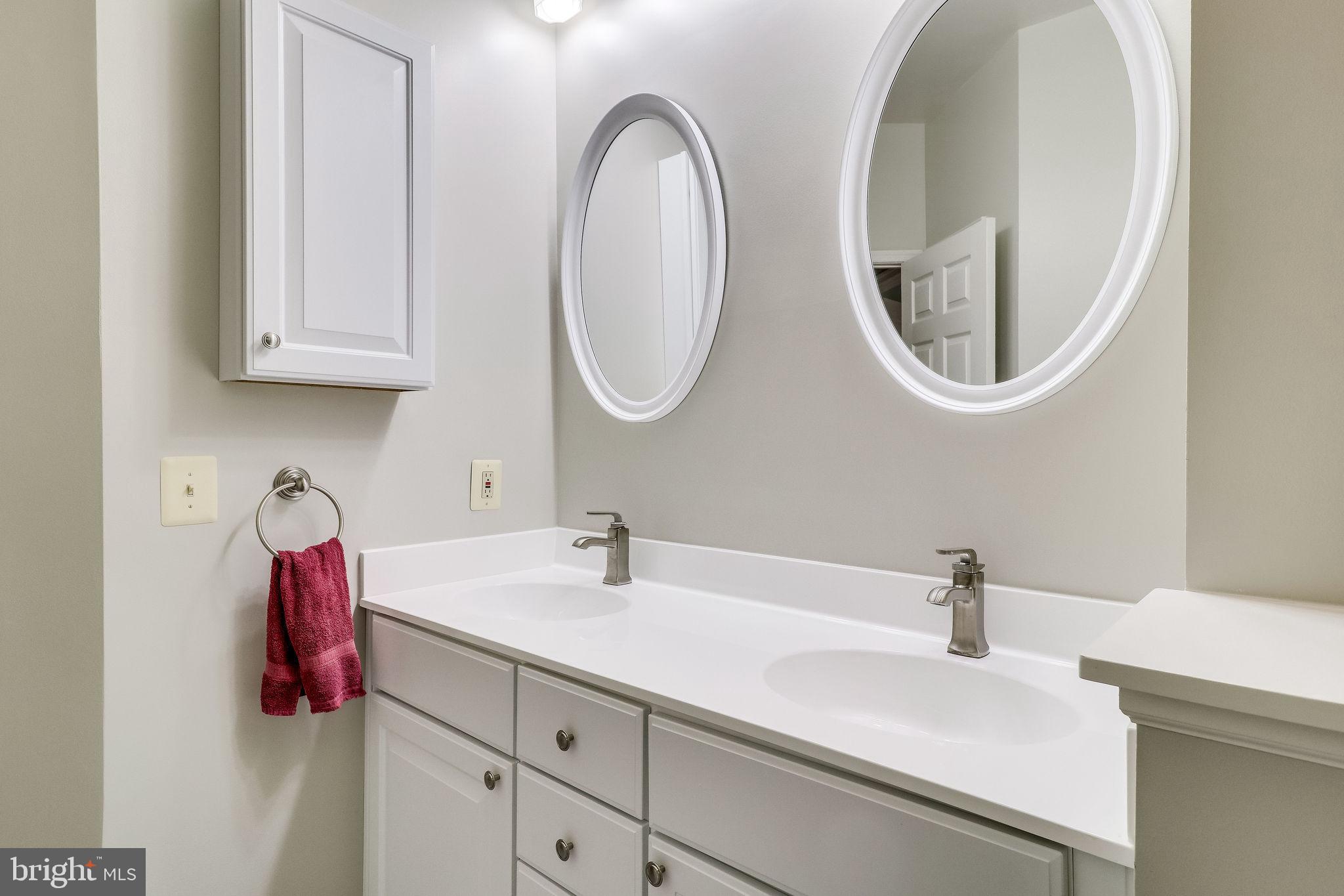 GATES OF WESTFALLS - Residential