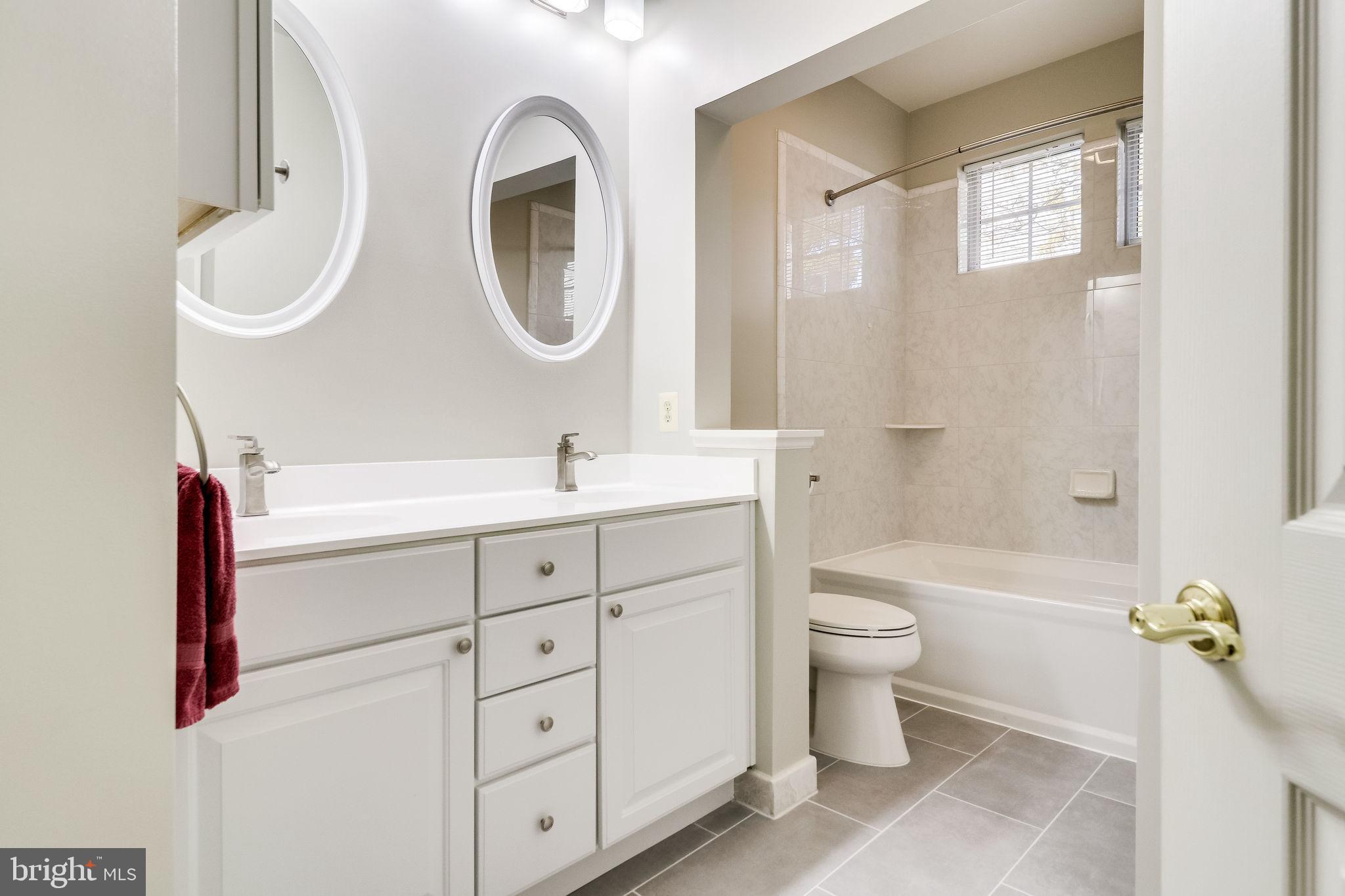 GATES OF WESTFALLS - Residential