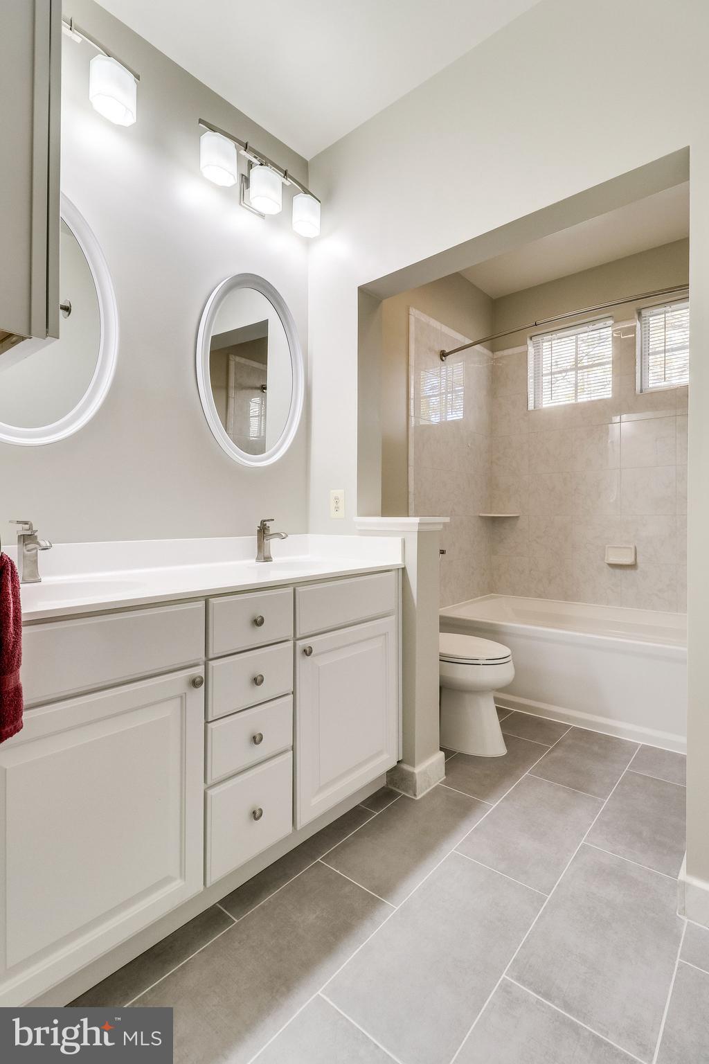 GATES OF WESTFALLS - Residential