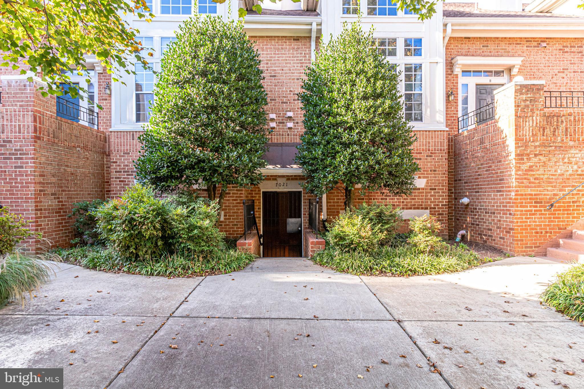 GATES OF WESTFALLS - Residential